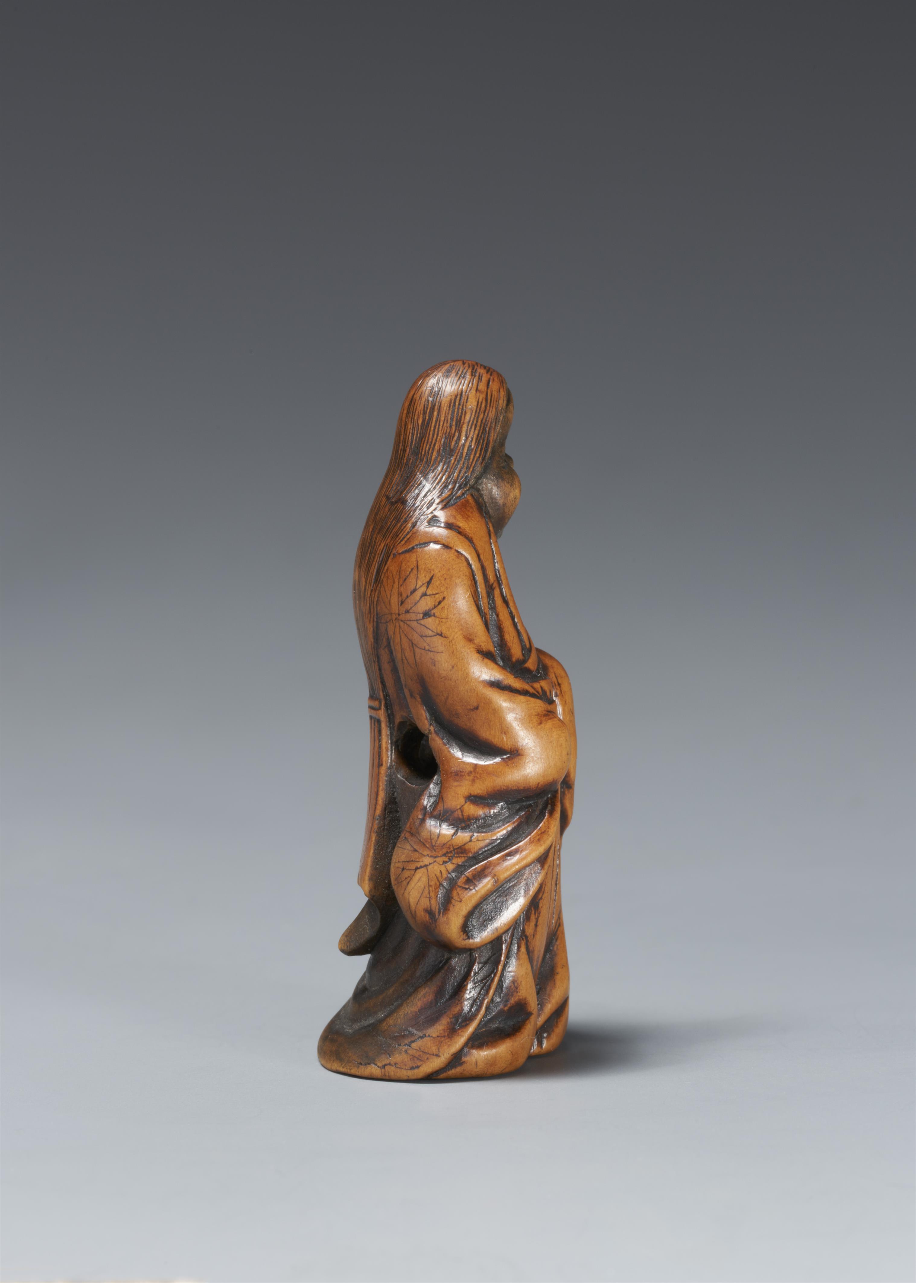 A boxwood netsuke of a jolly Okame. 19th century - image-4