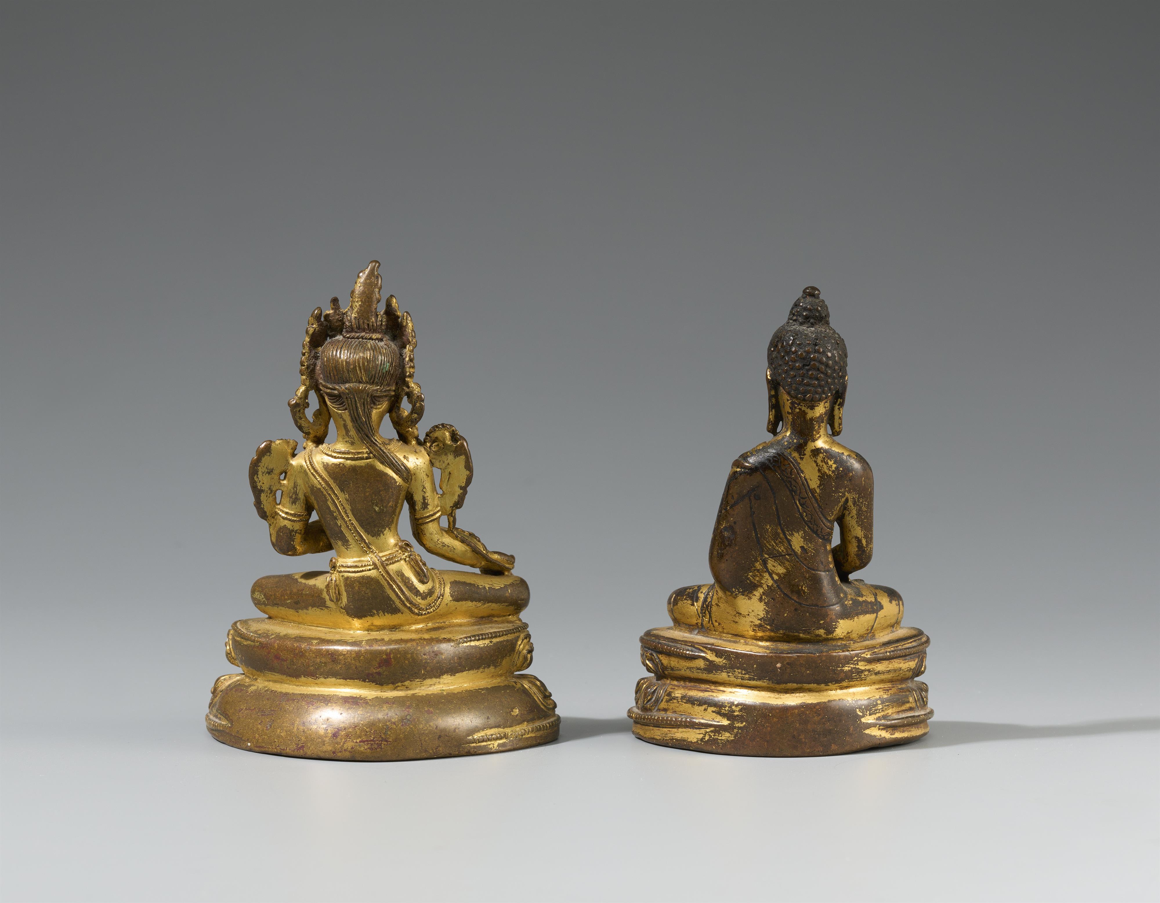 A gilt bronze figure of Shakyamuni buddha and of Shyamatara. Tibet, 17th and 19th century - image-3