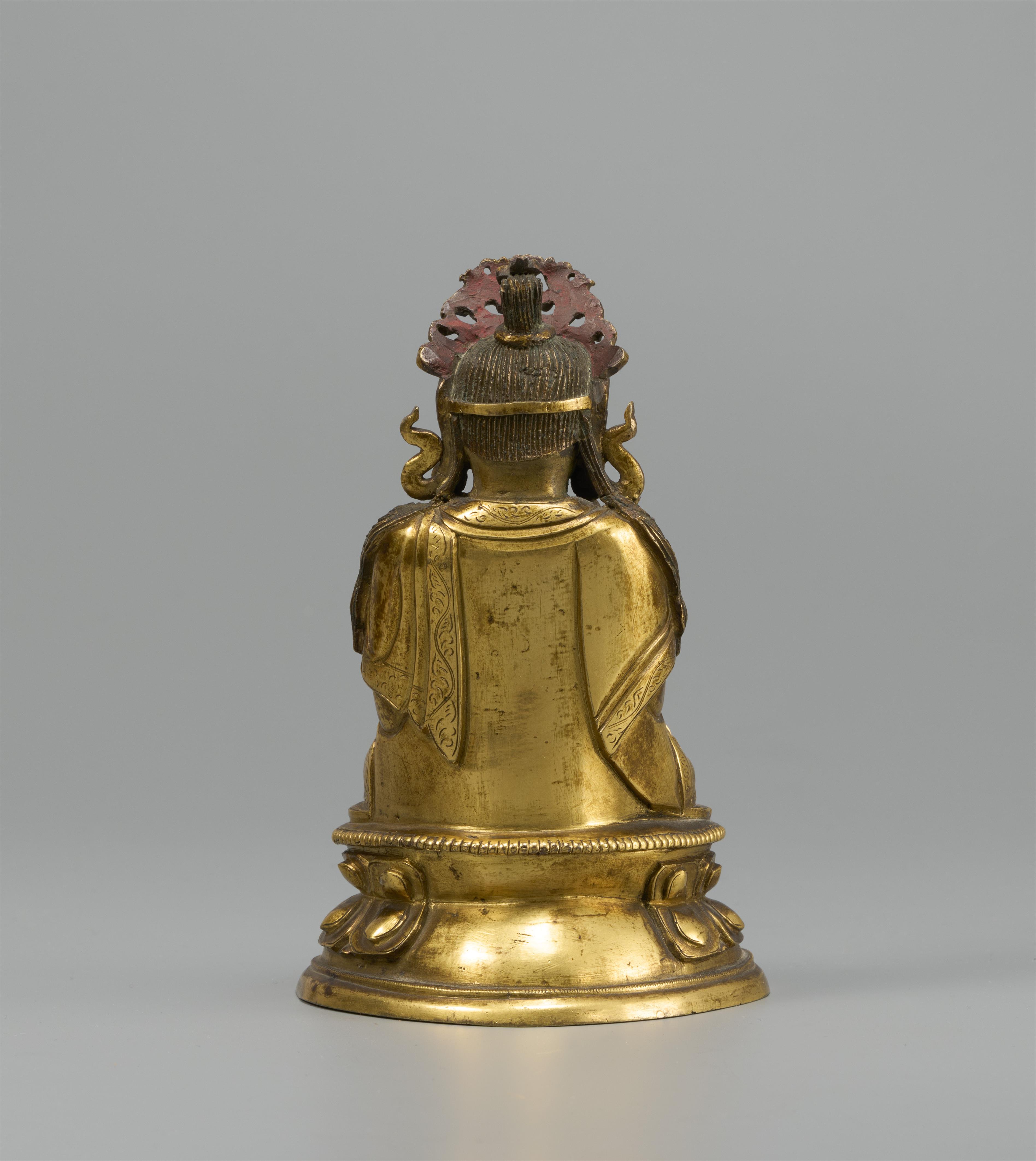 A gilt bronze figure of a bodhisattva. Sino-Tibetan, 17th/18th century - image-2