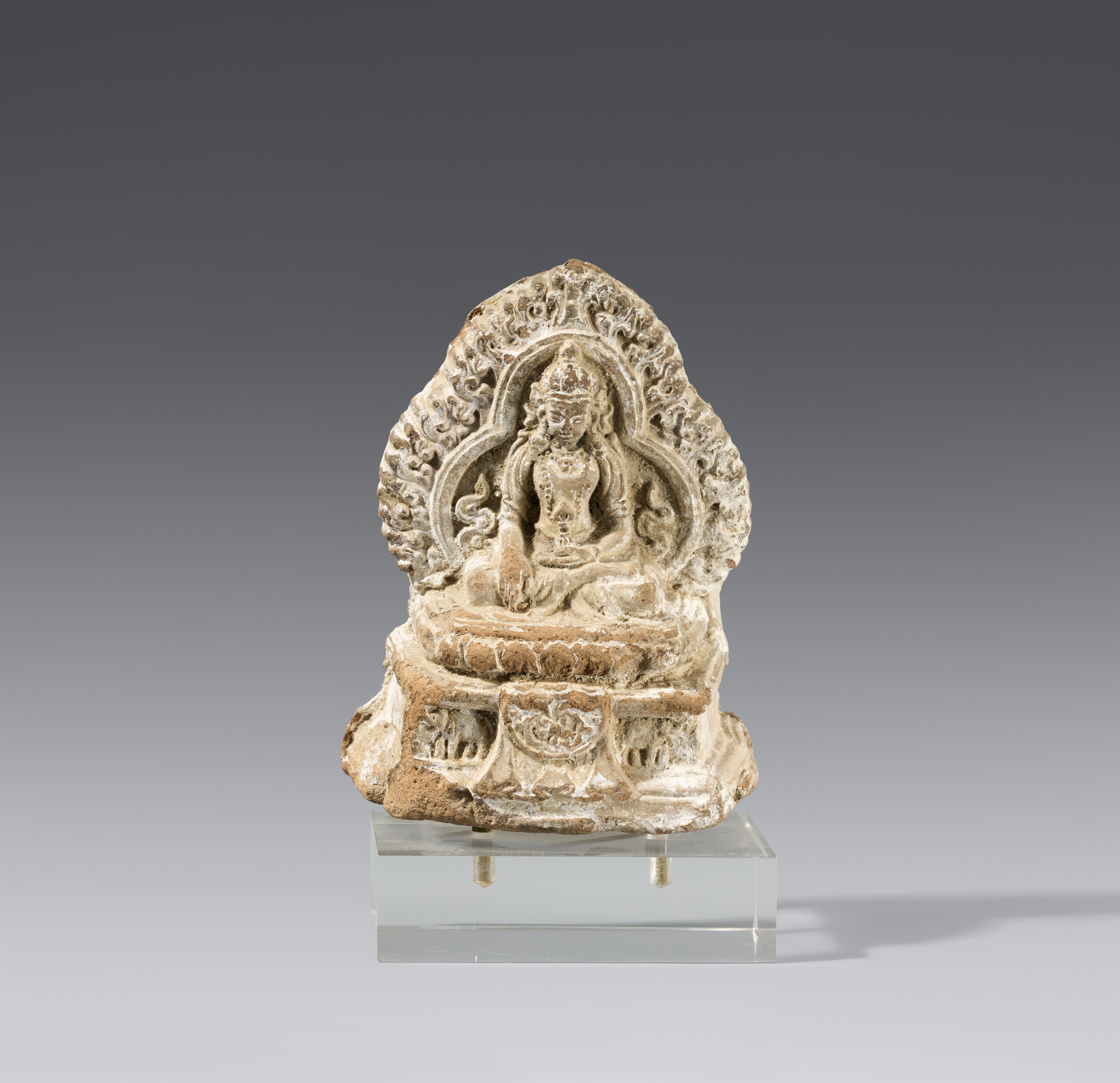 Kleines Votiv-Relief (tsa tsa). Terracotta. Tibet, 18. Jh. - image-1