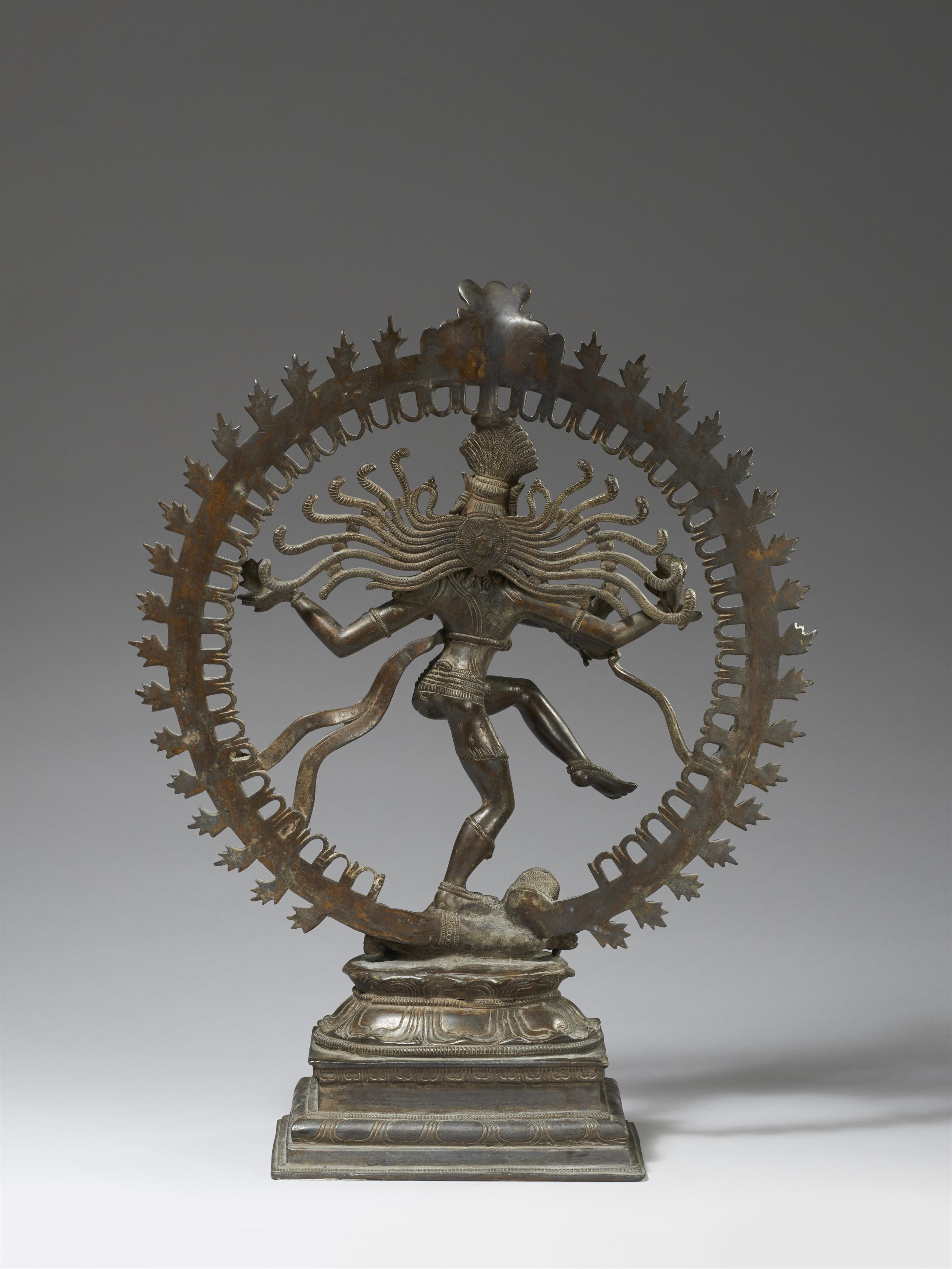 A large copper alloy figure of Shiva nataraja. Southern India. 19th century - image-2