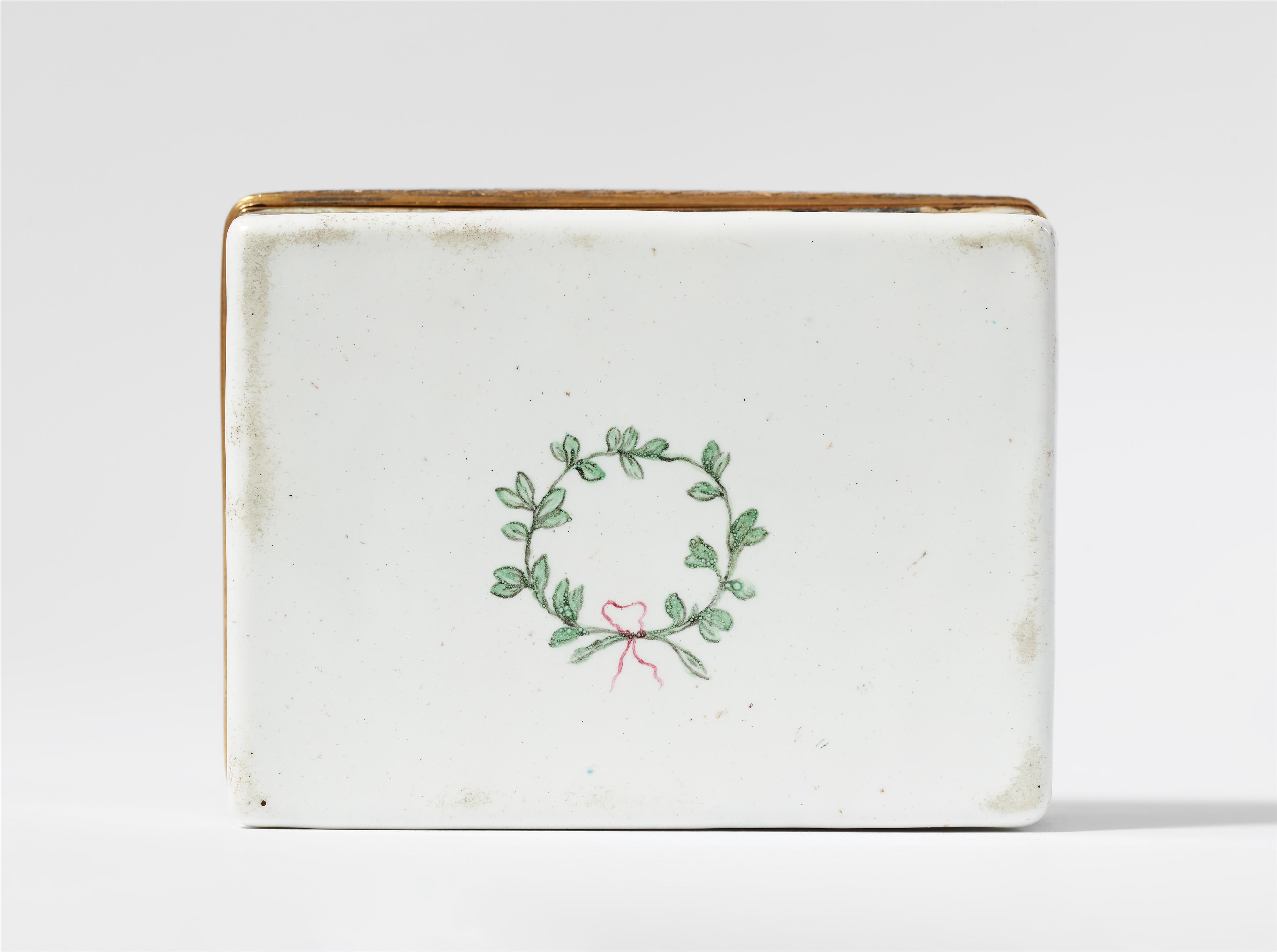 A Berlin enamel snuff box with war trophy motifs - image-7