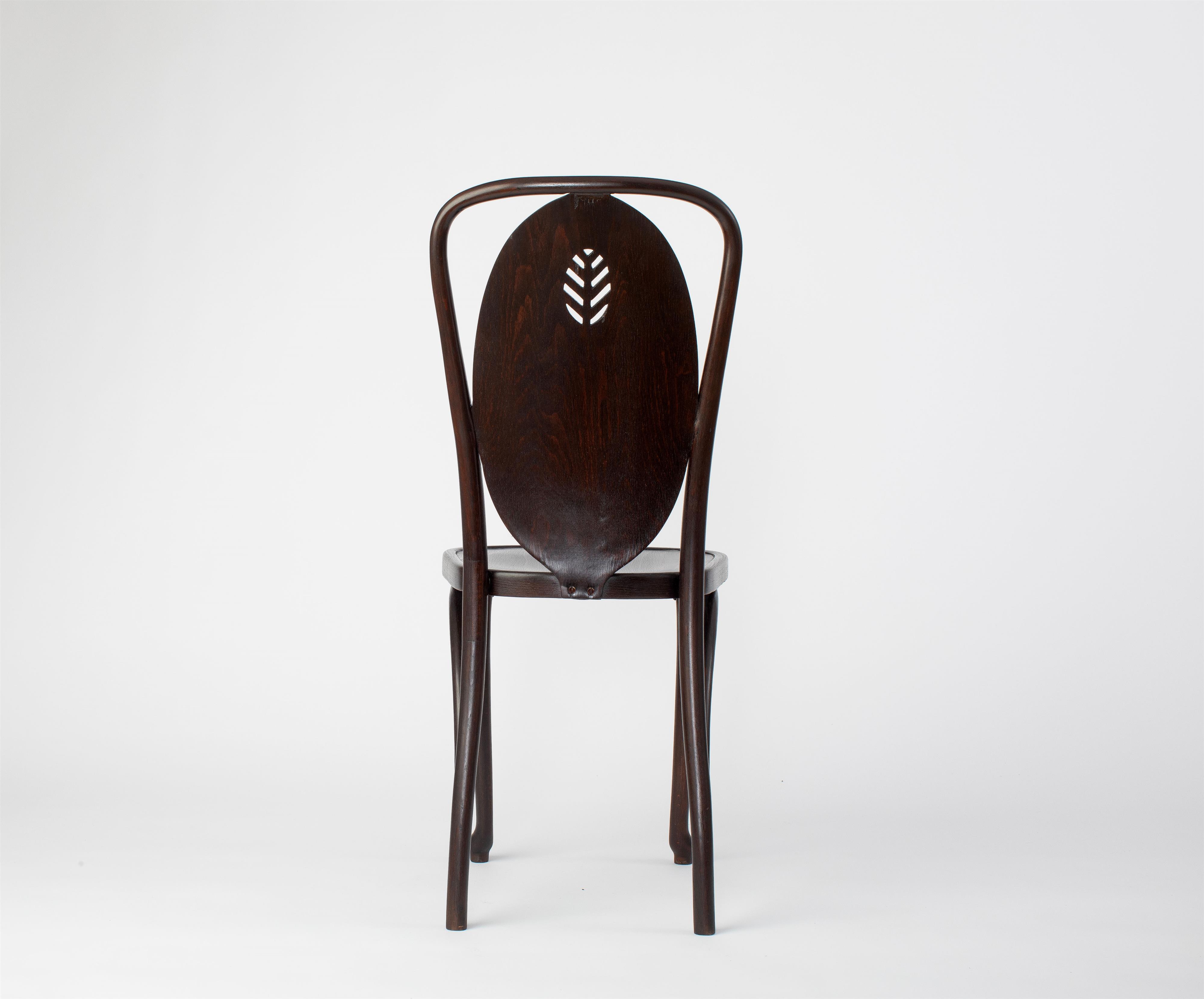 A Thonet bentwood chair by Miklós Menyhért (1878 - 1935) - image-6