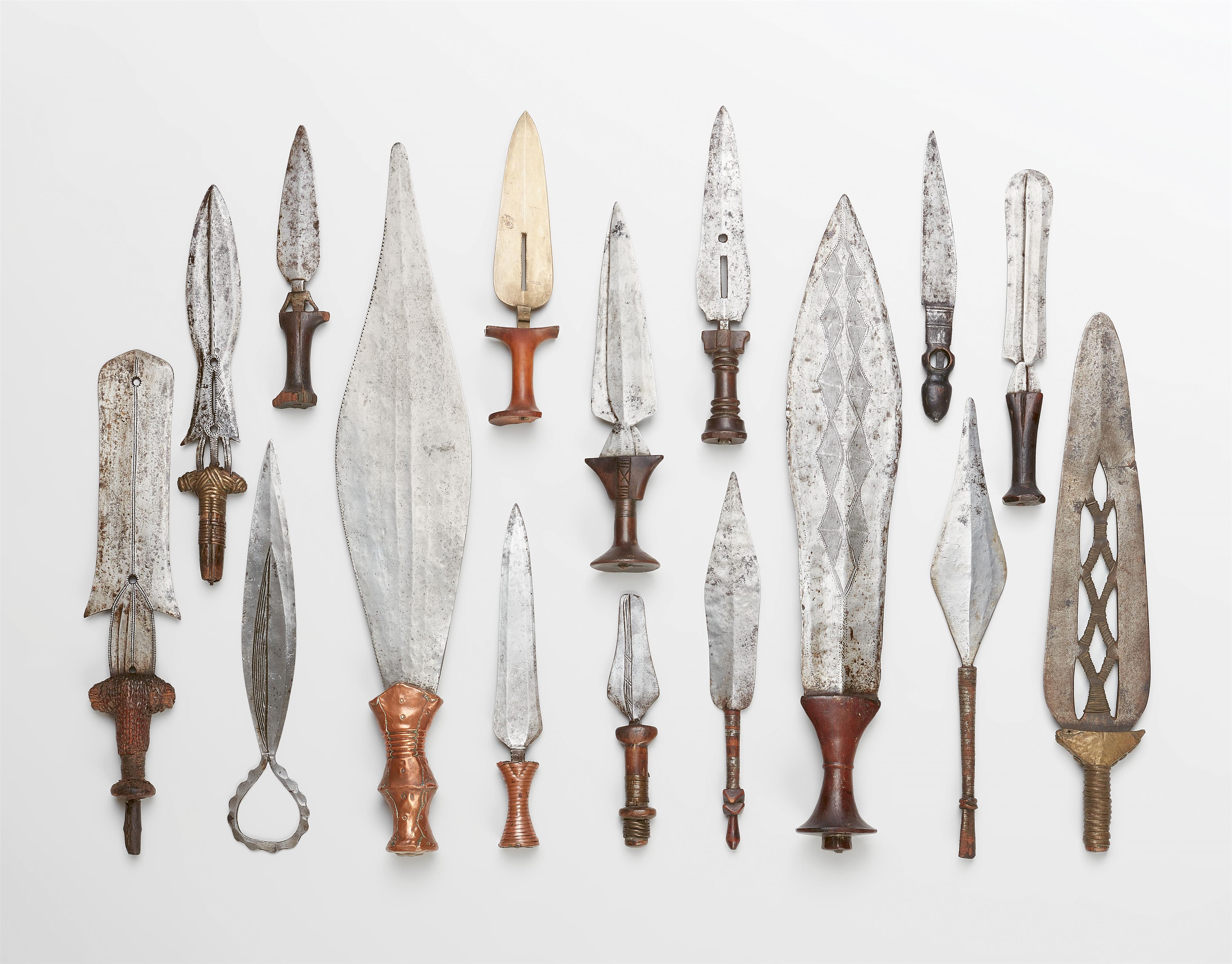 SIXTEEN AFRICAN KNIVES - image-1