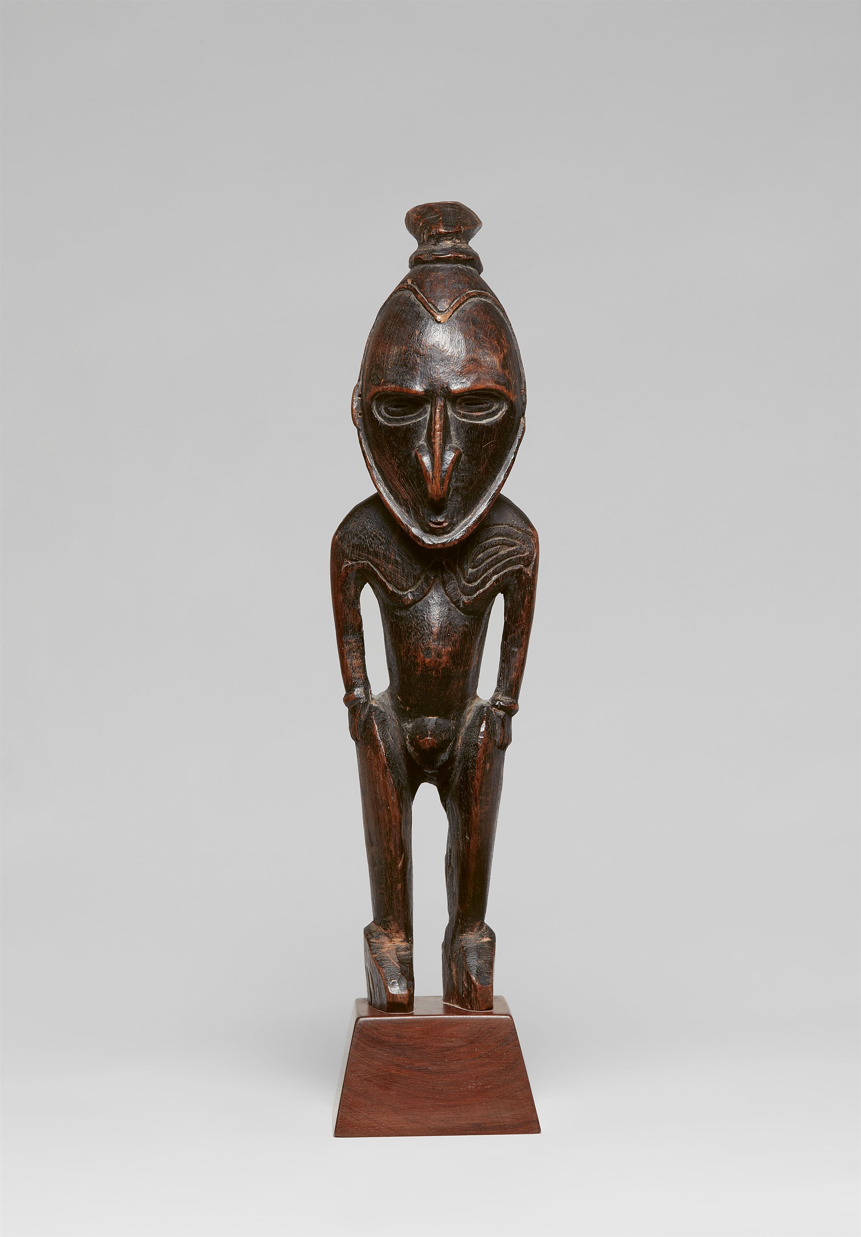 LOWER SEPIK FIGURE - image-1