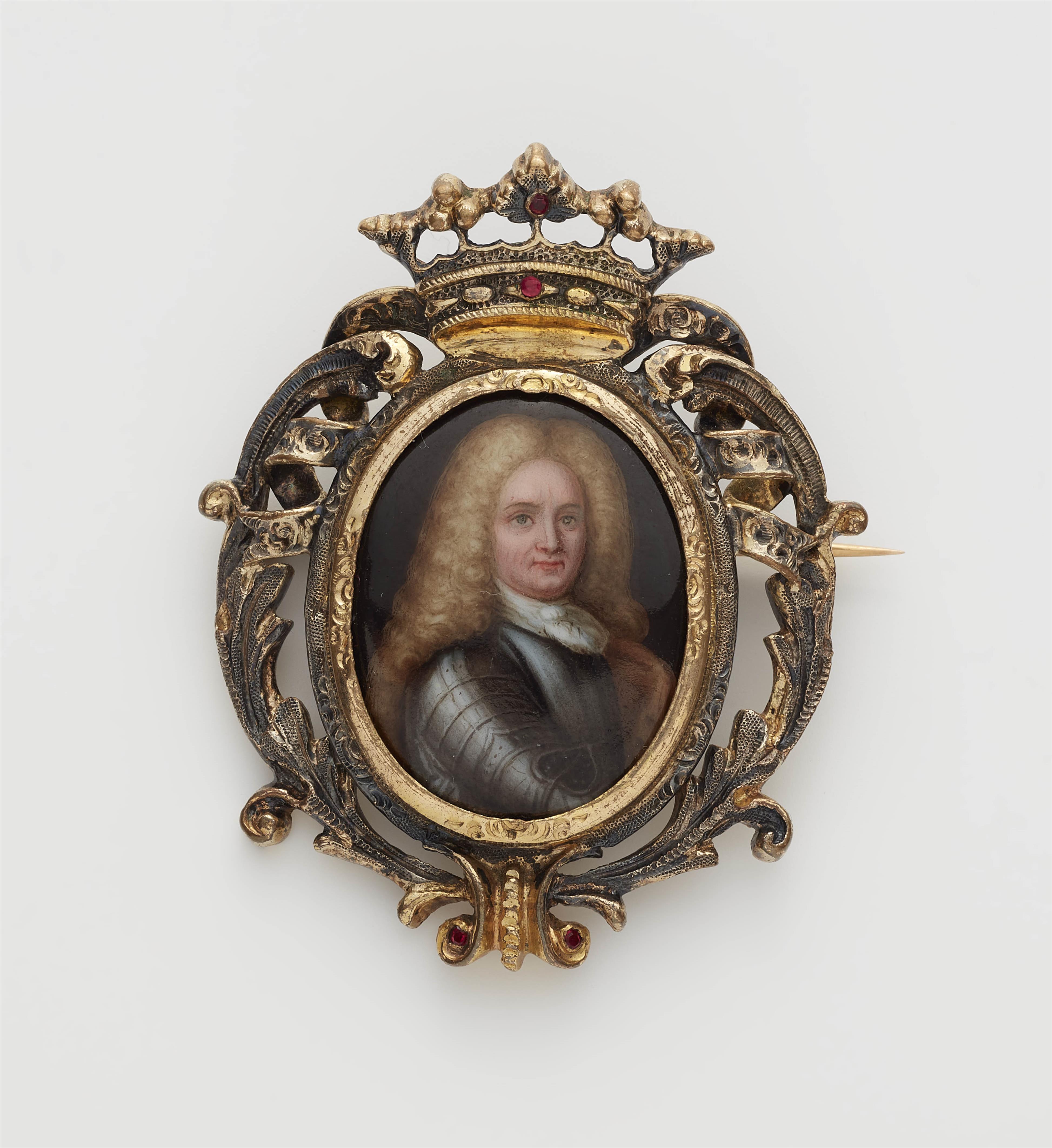 A possibly English silver gilt brooch with an enamel portrait of a noble Baroque gentleman. - image-1