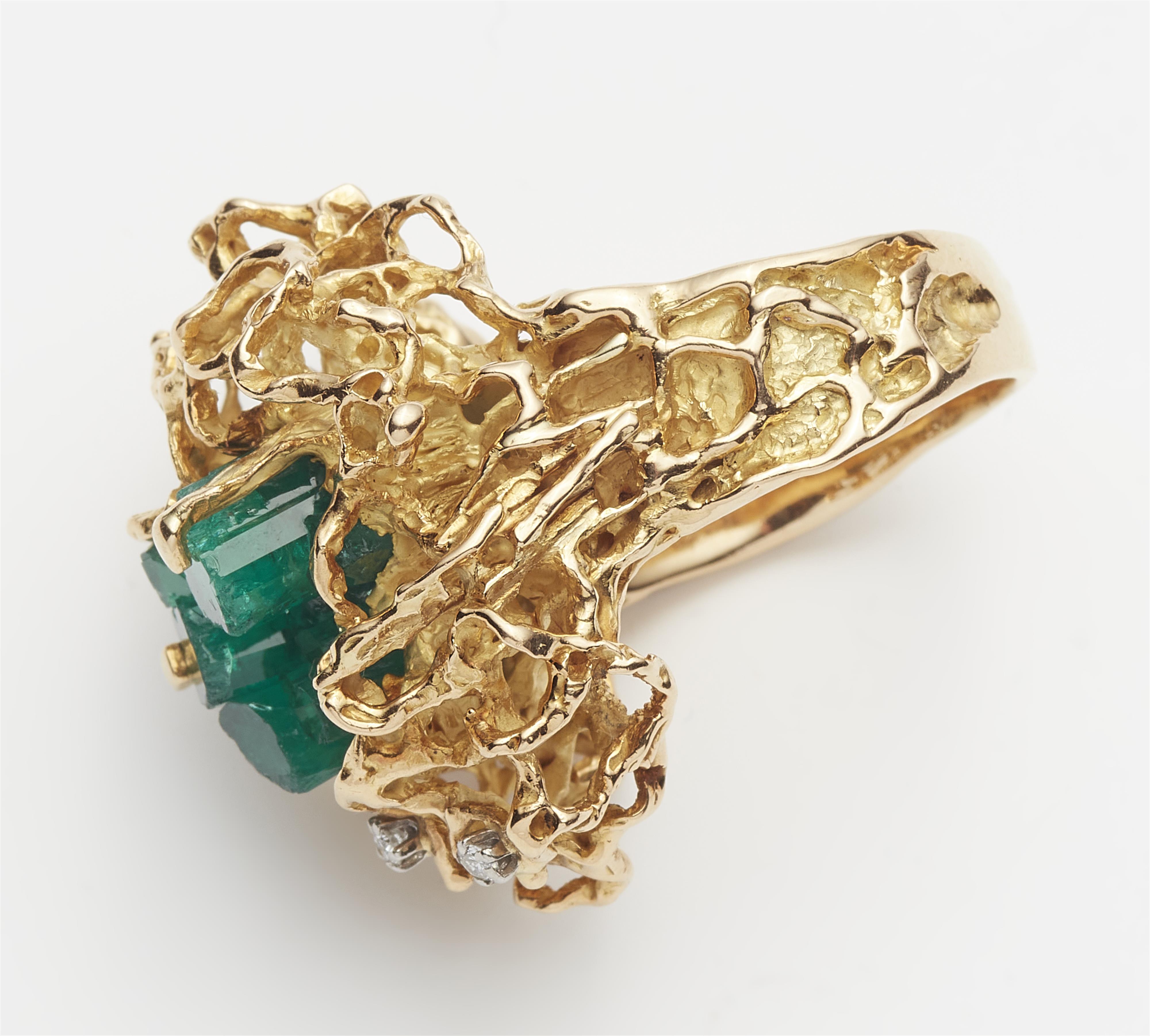 An American 18k textured gold and diamond cocktail ring with synthetic Columbian "Chatham" emerald crystals. - image-3