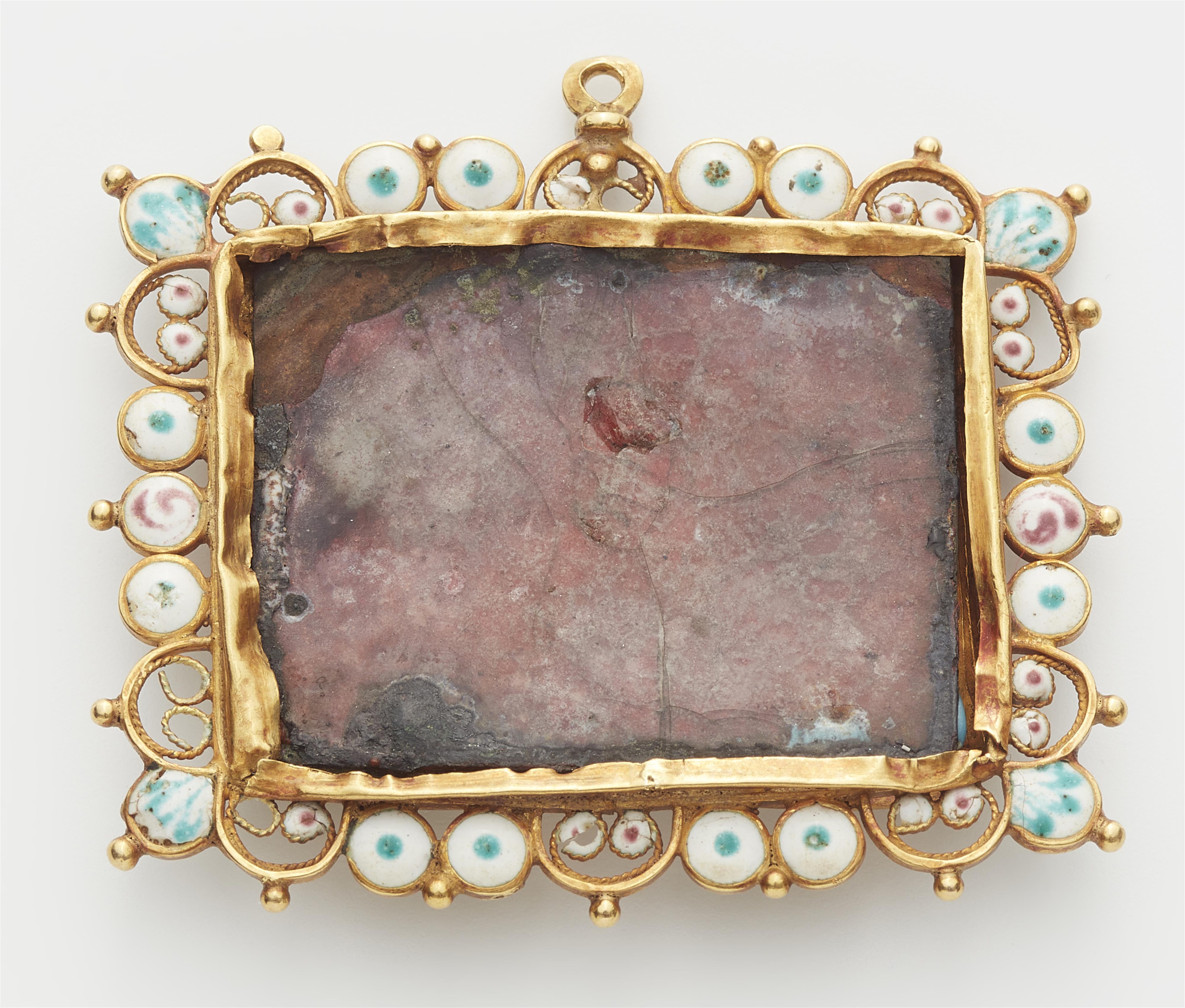 A French 17th century 18k gold enamel and rare flamework glass relief pendant. - image-2