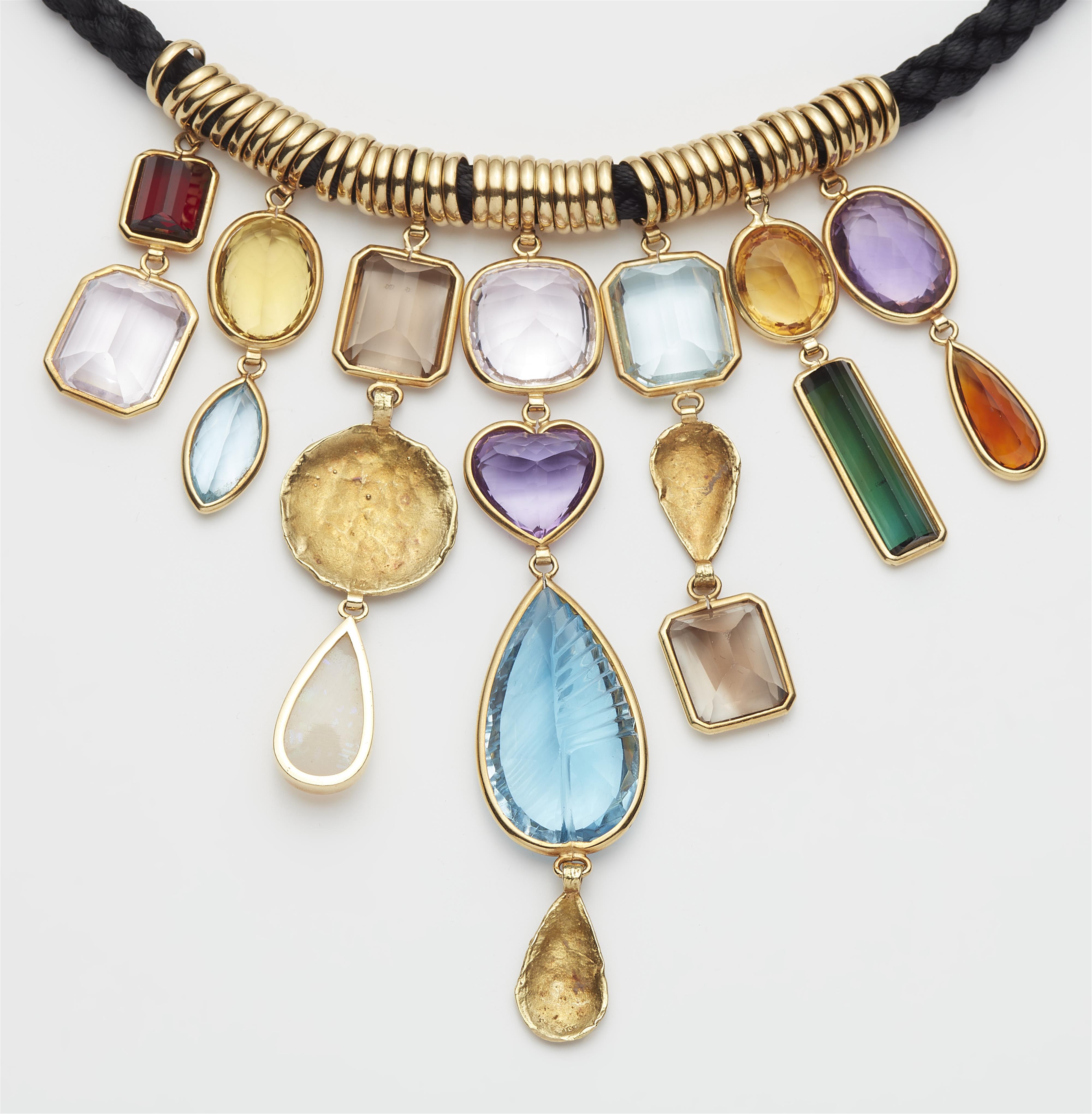 Halsband mit Multicolour-Farbsteinanhänger - image-2