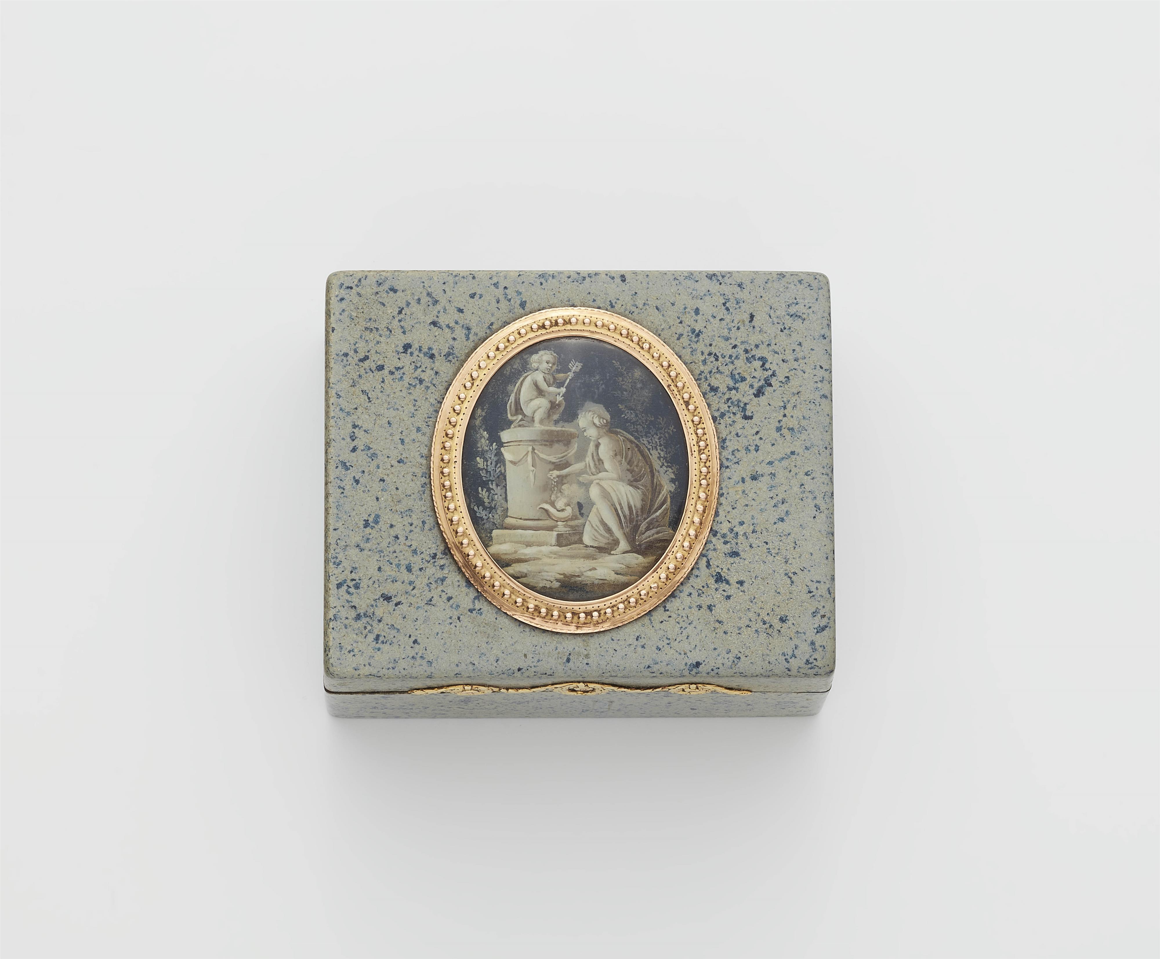 A French Louis XVI lacquer, gold and miniature snuff box with tortoiseshell lining. - image-1