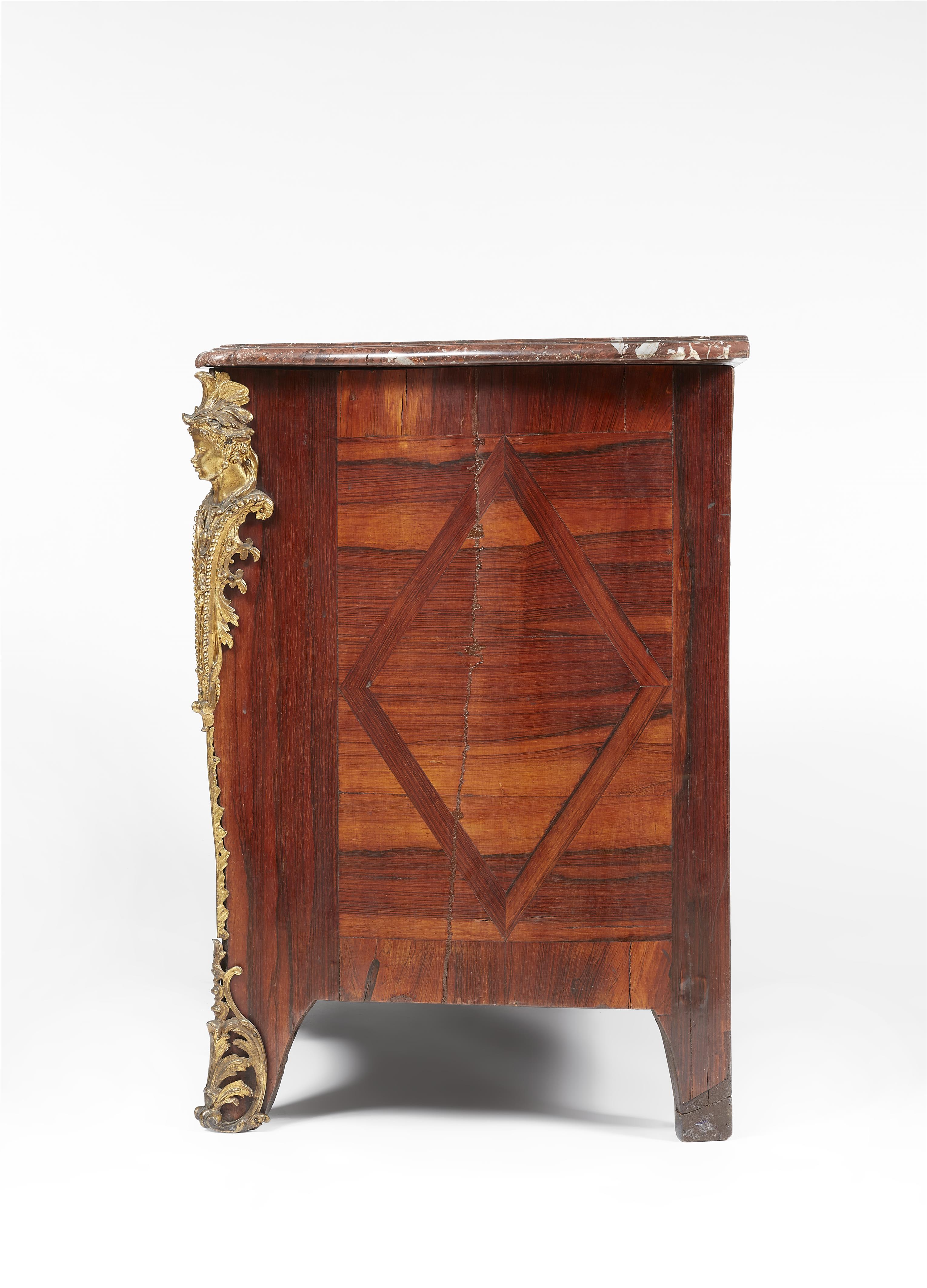 Commode d'époque Régence - image-2