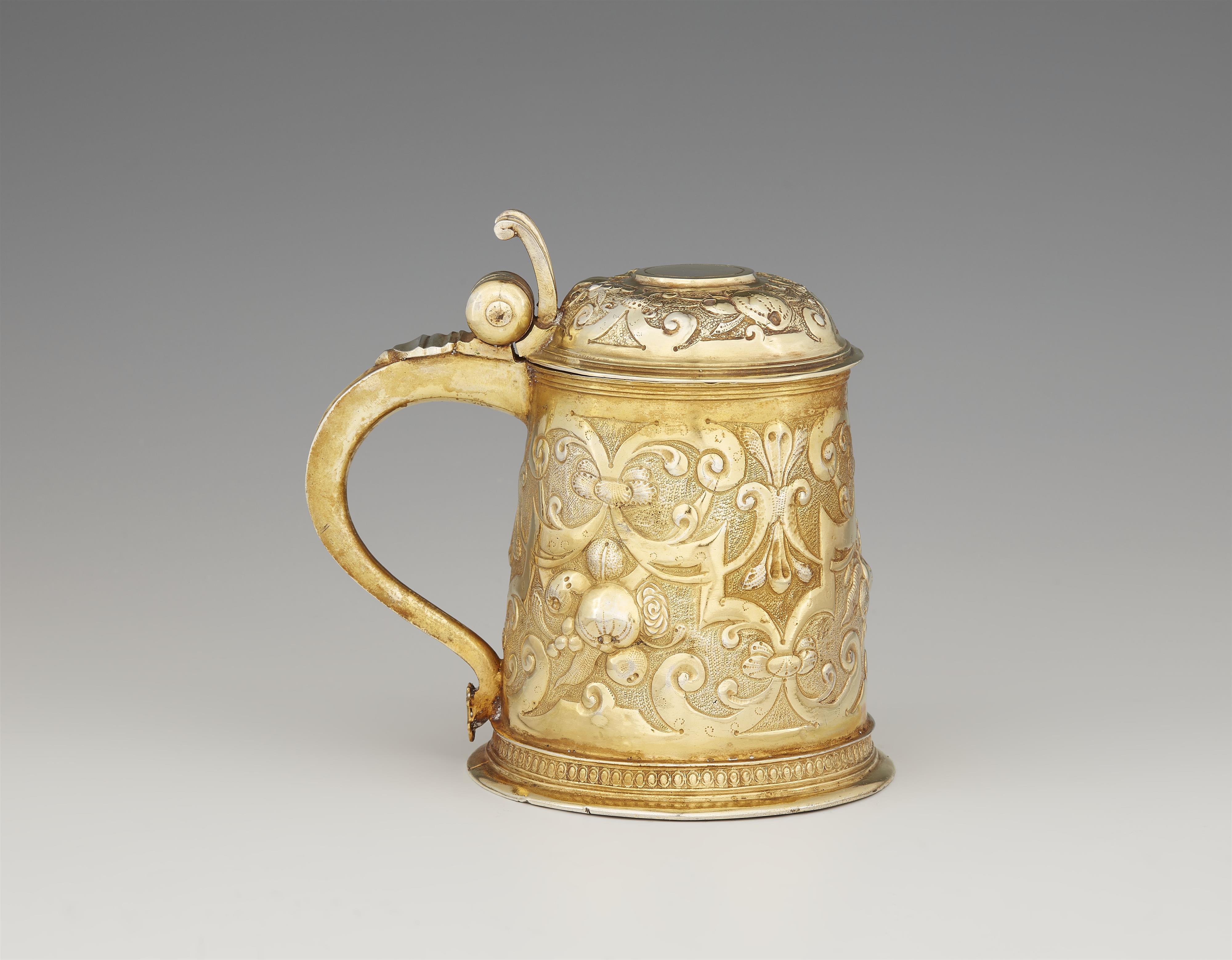 A silver gilt Augsburg Renaissance tankard - image-2