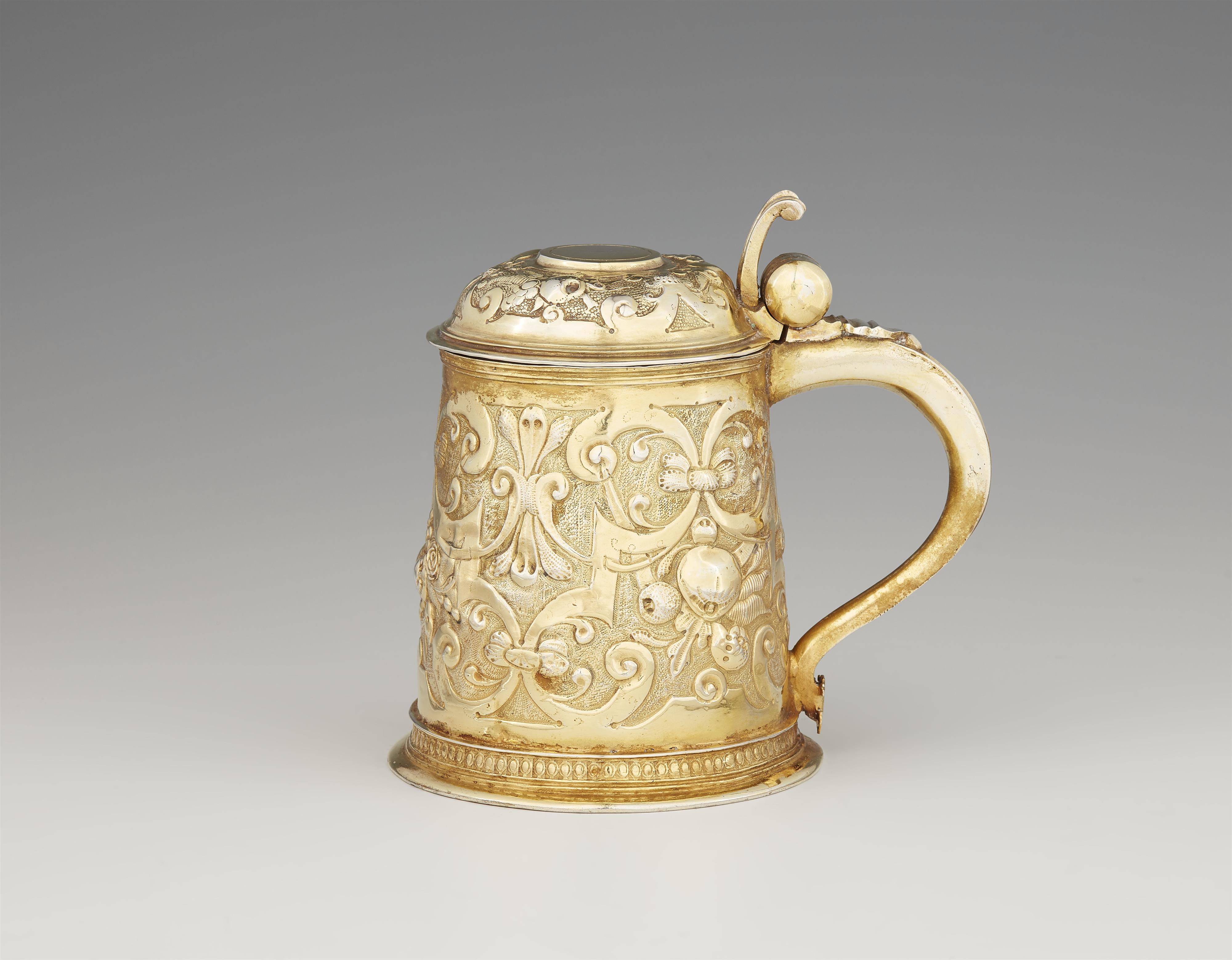 A silver gilt Augsburg Renaissance tankard - image-1