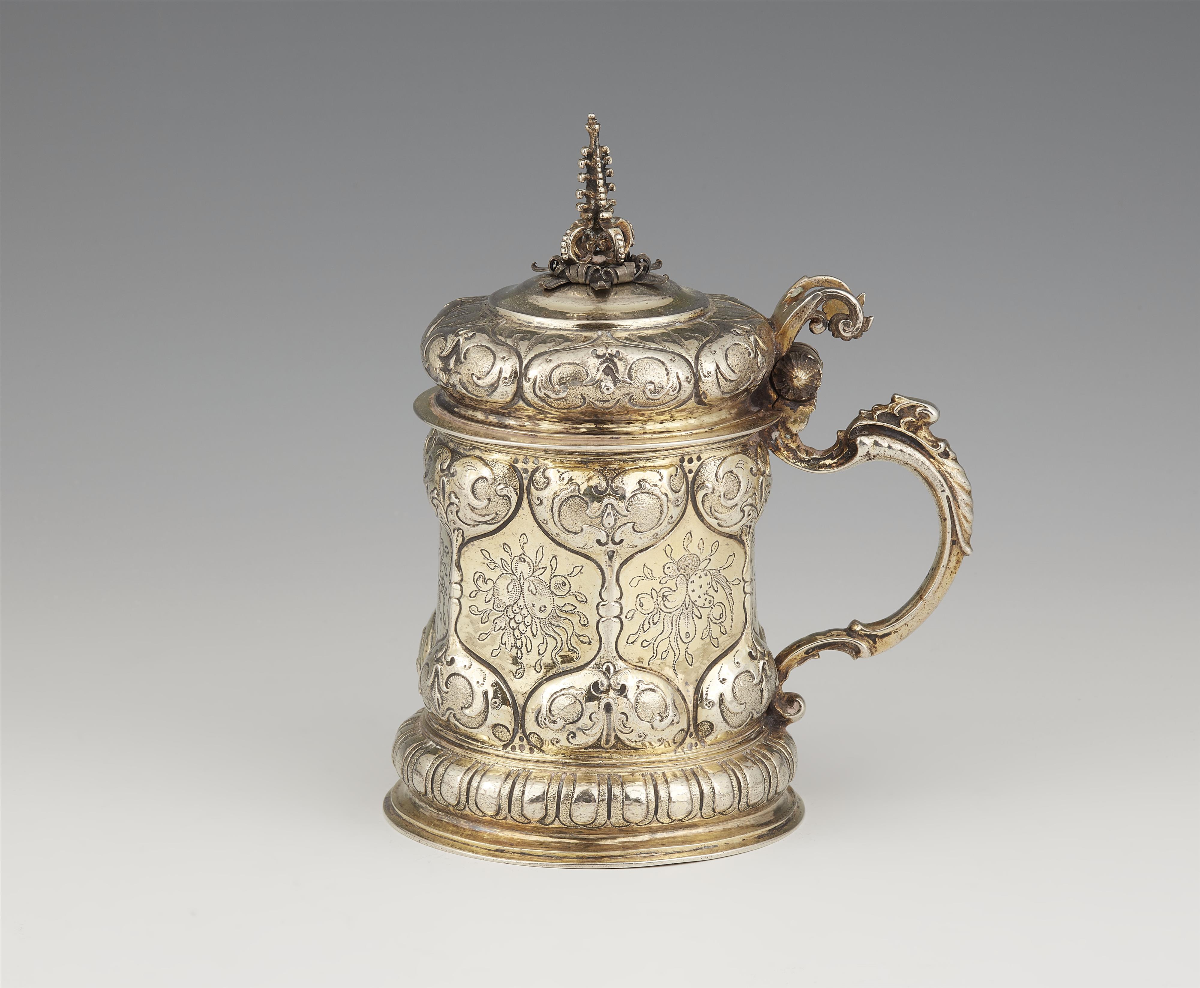 A silver gilt Nuremberg Baroque tankard - image-1