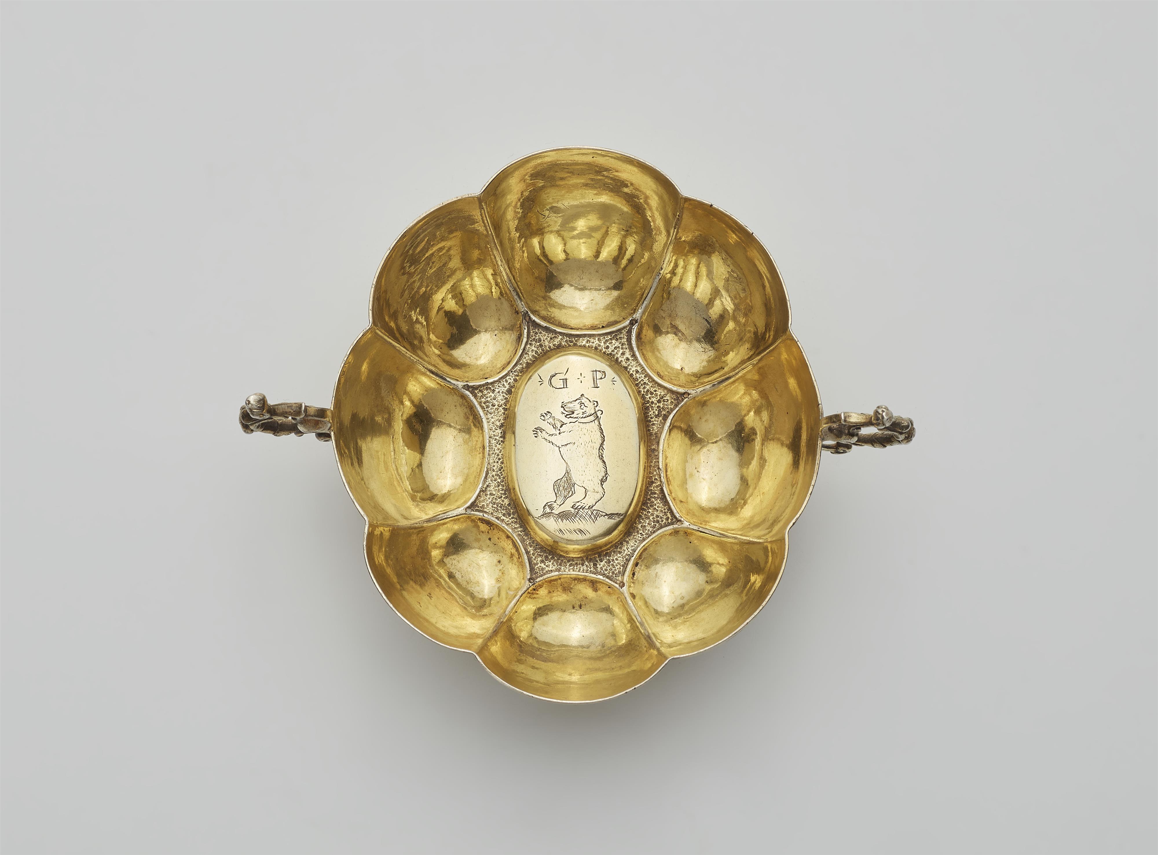 A 17th century German silver gilt brandy bowl - image-1