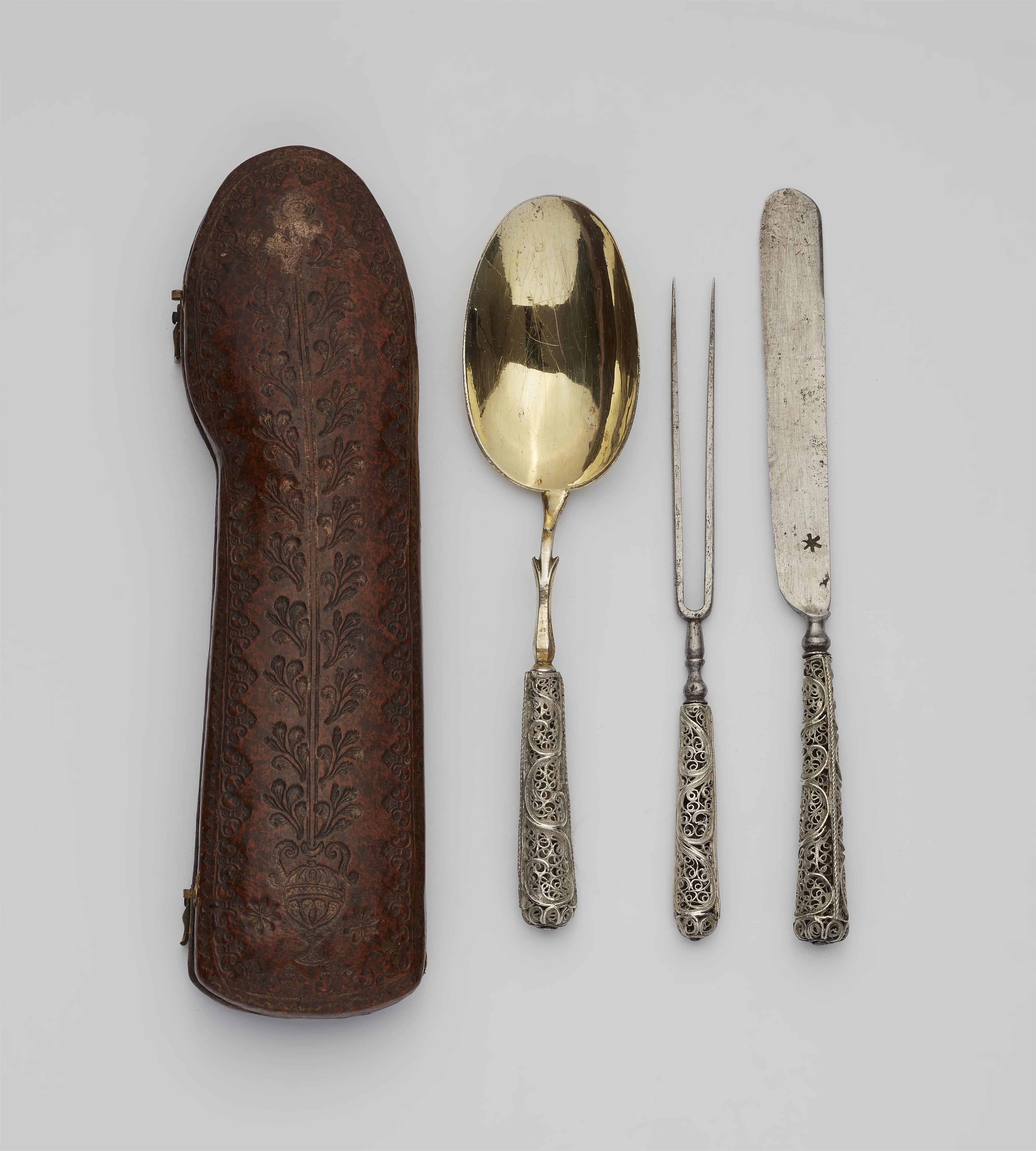 An Augsburg silver travel cutlery set - image-1