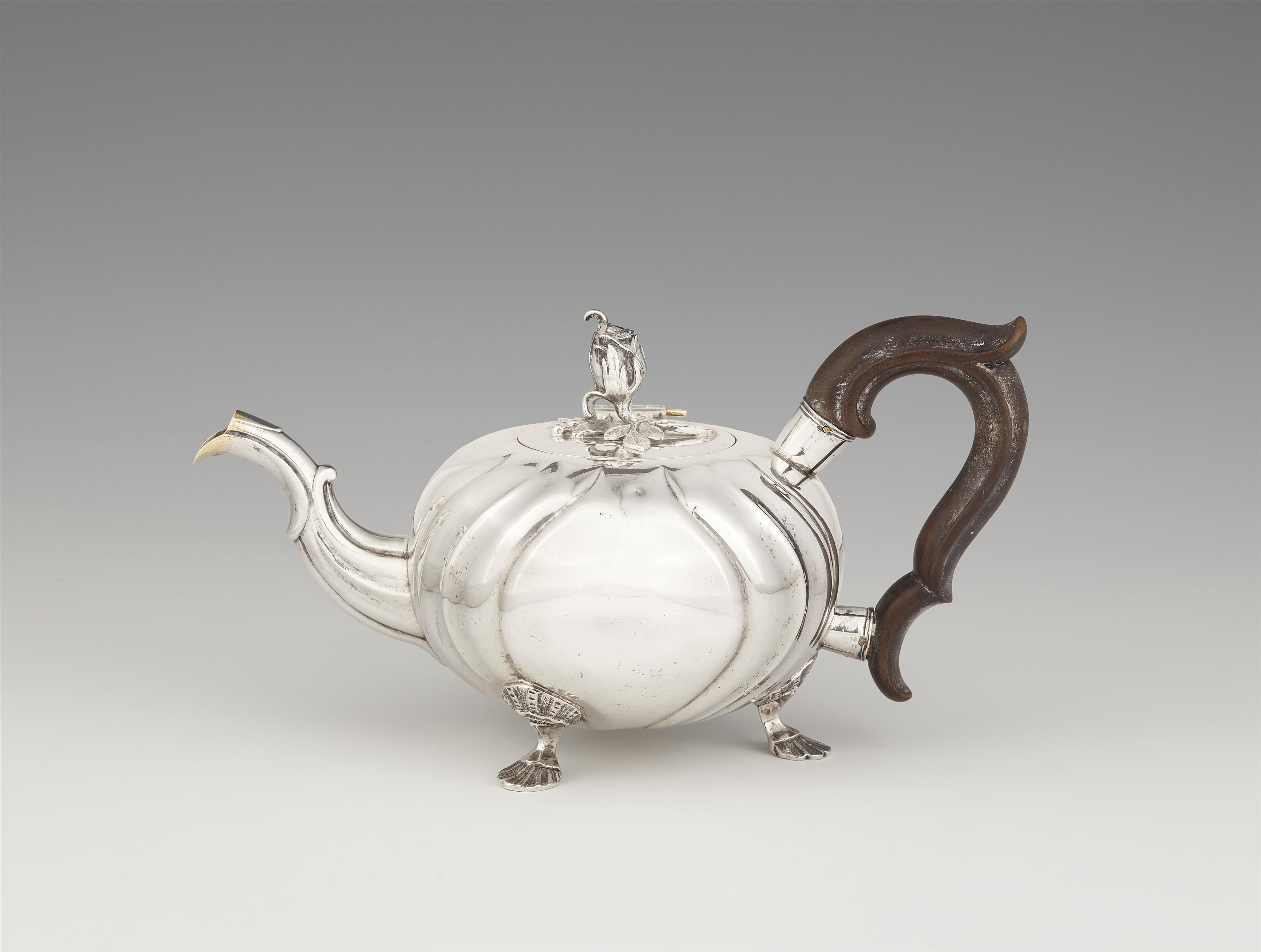 A Reval silver teapot - image-1