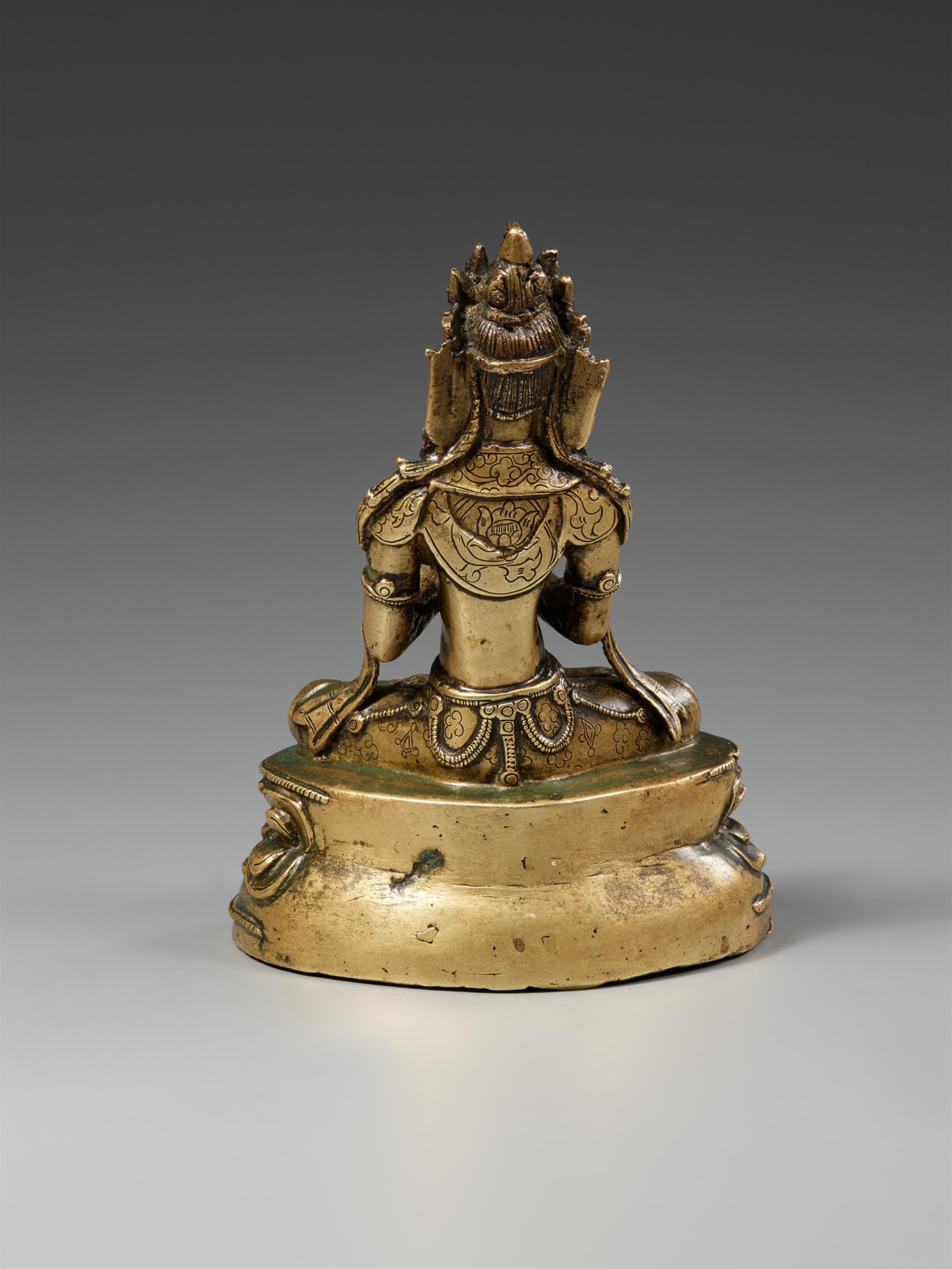 A Tibetan copper alloy figure of Vajradhara. 17th century - image-2