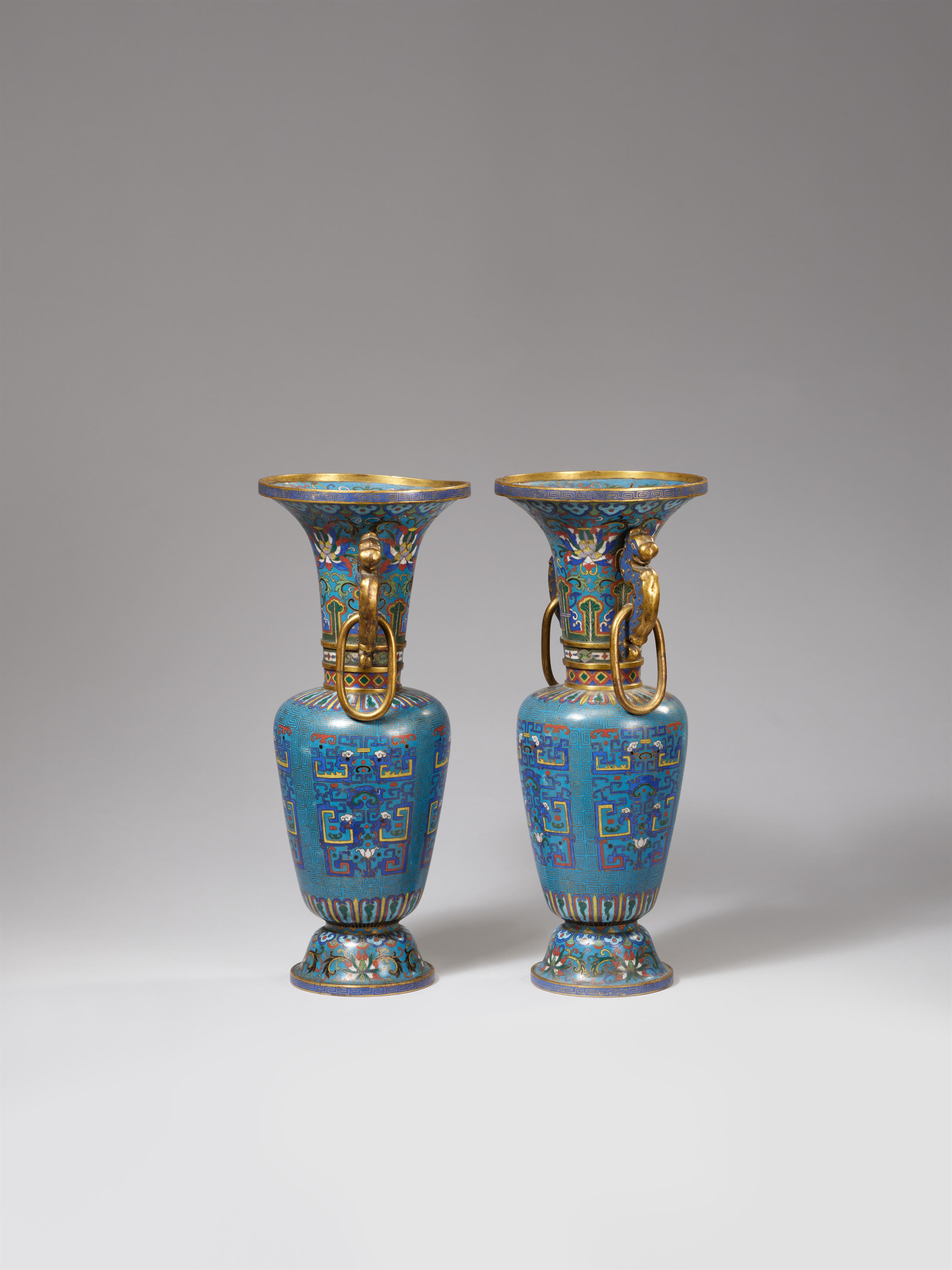 A pair of cloisonné enamel vases. Second half 19th century - image-2