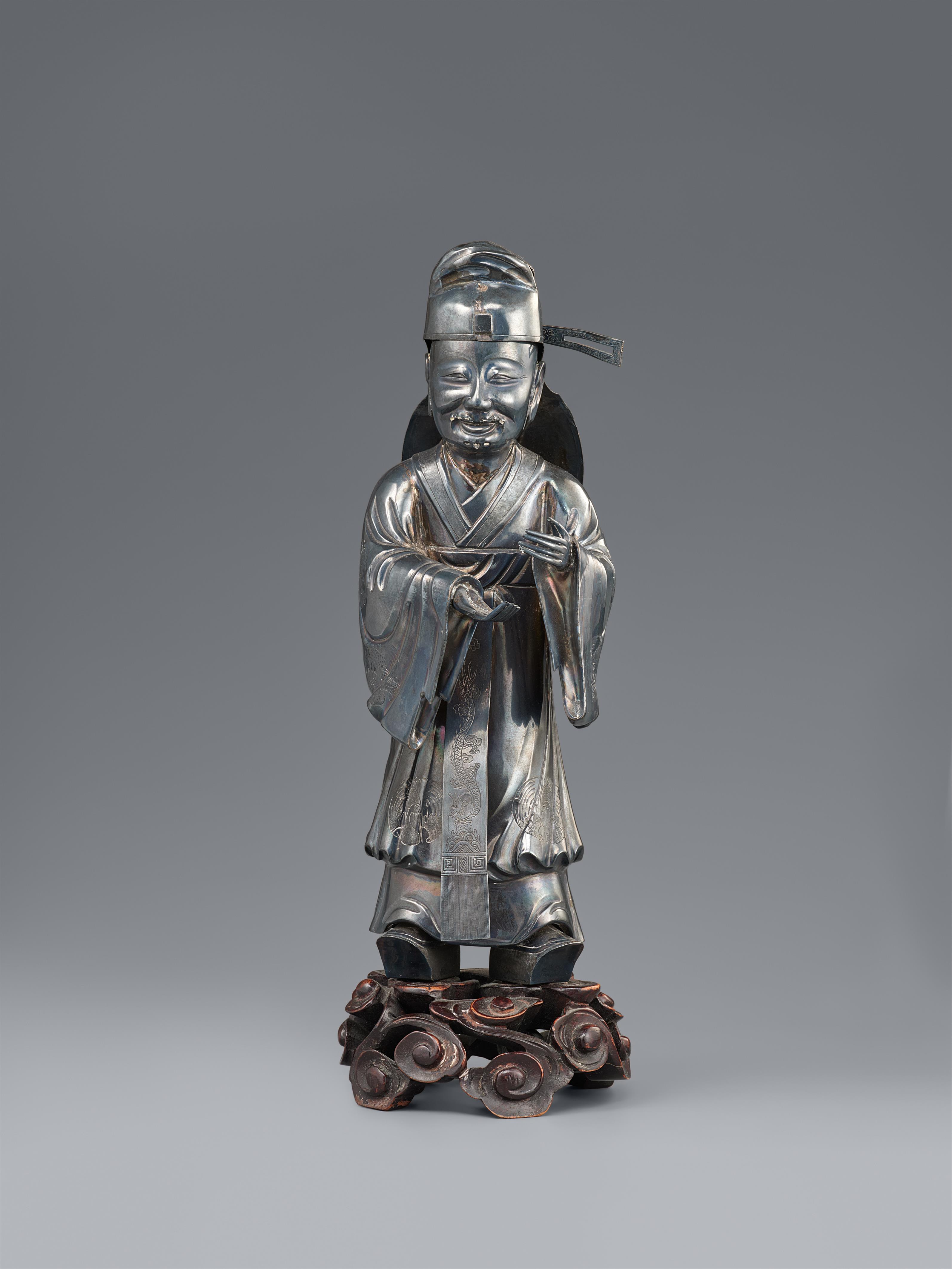 A hollow-cast silver figure of a dignitary. Probably Shanghai. Around 1900 - image-1