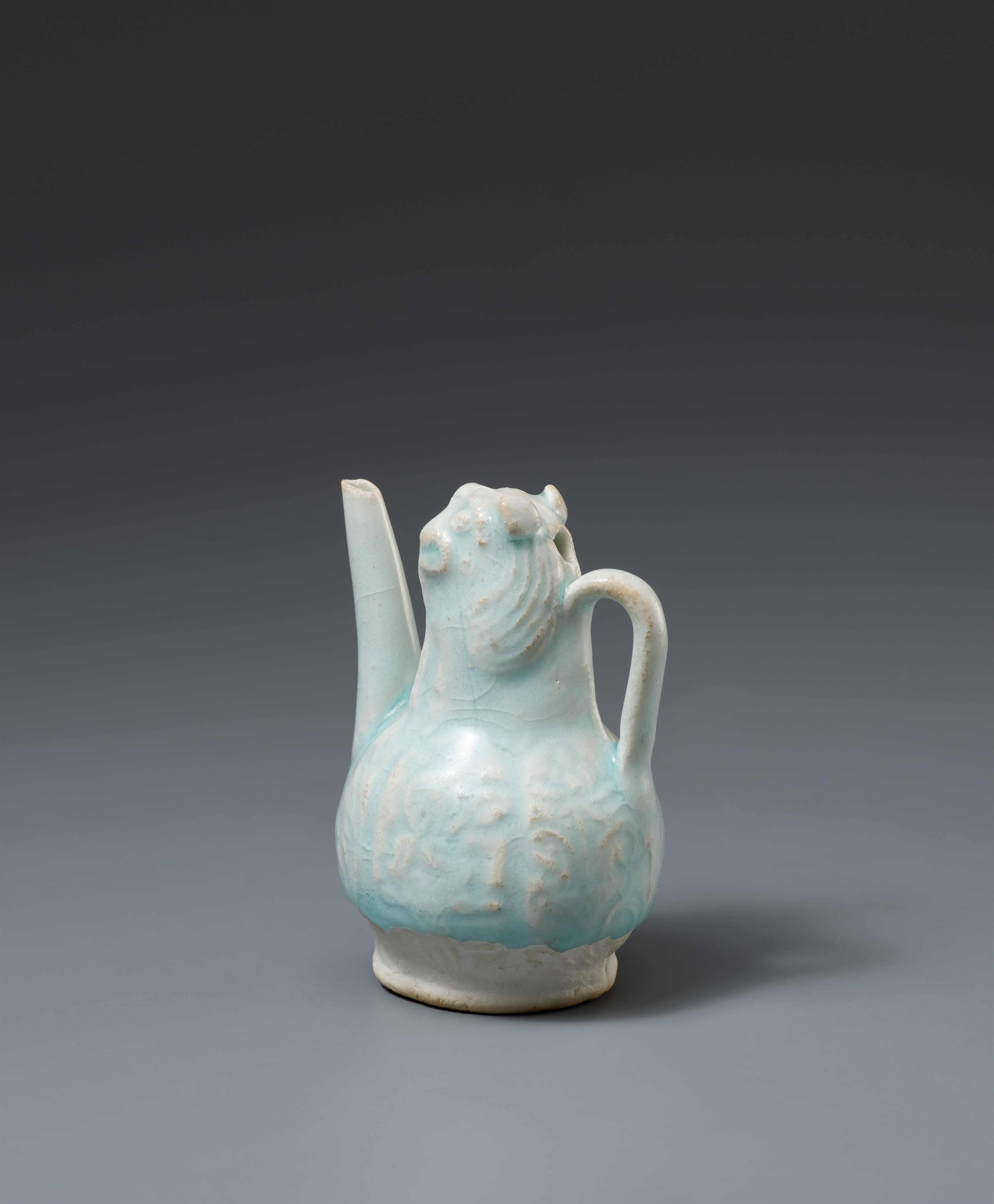 A rare small qingbai water dropper. Song Dynasty, 13th/14th century - image-2