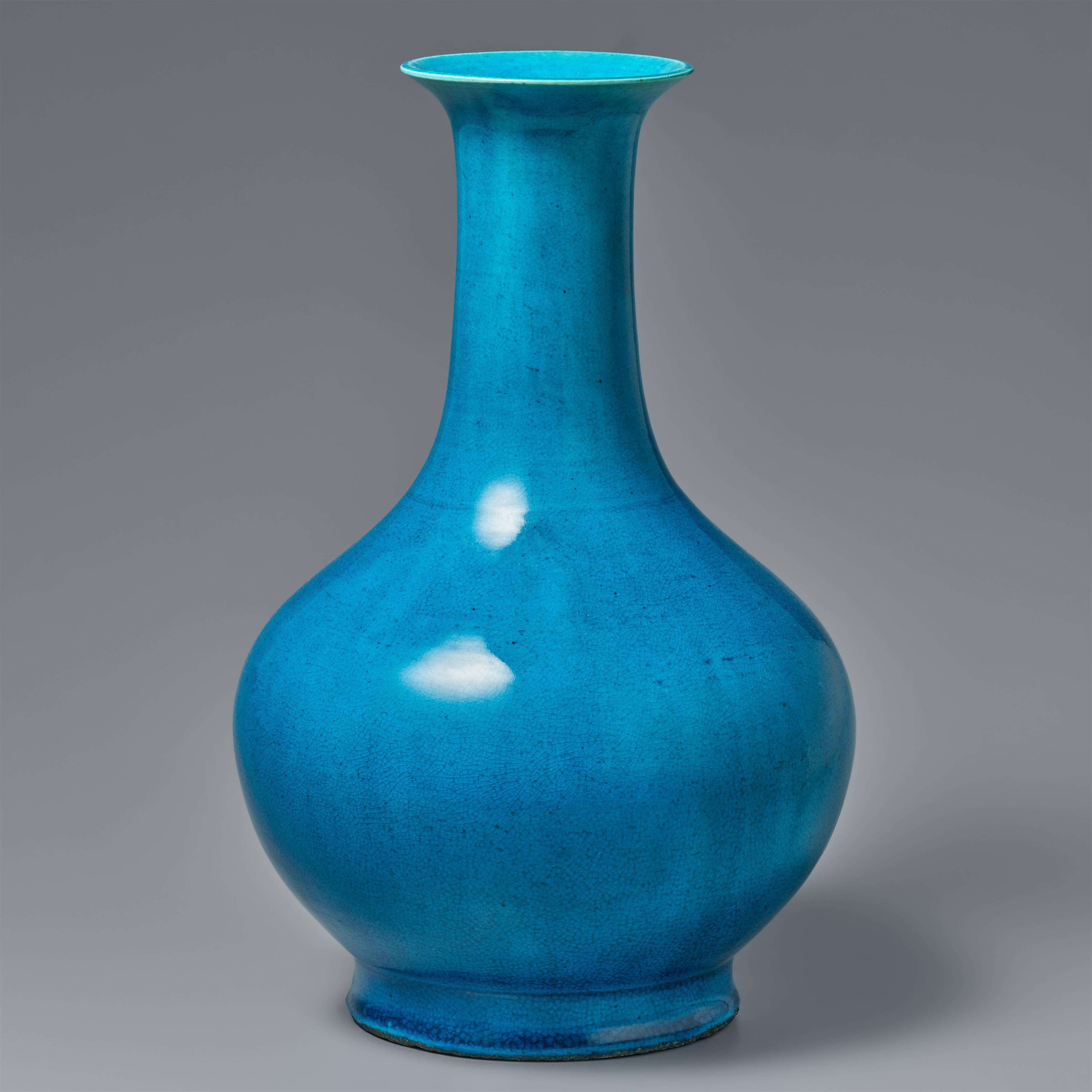Monochrome türkisglasierte Vase. Qing-Zeit, 18. Jh. - image-1