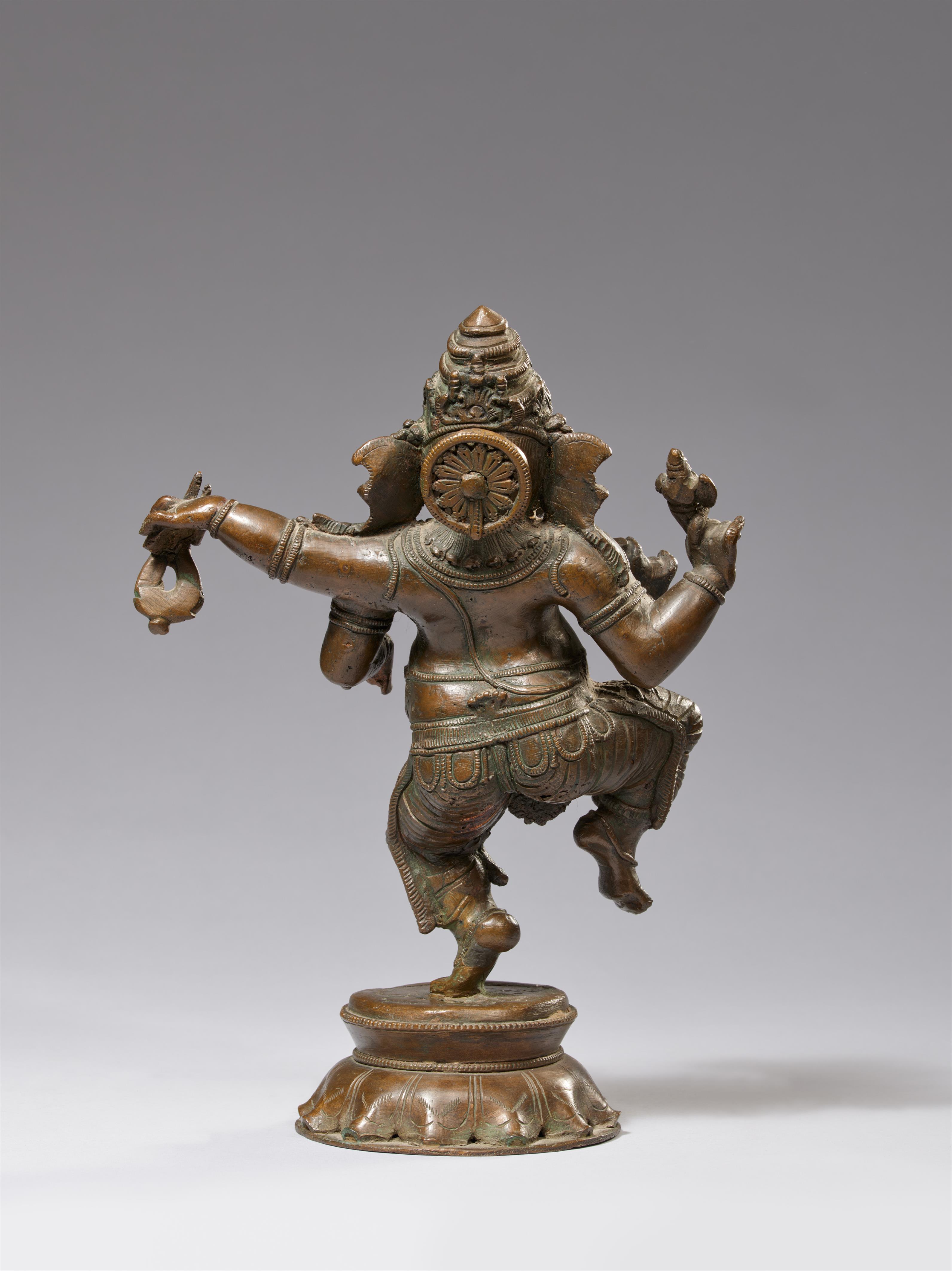 A South Indian bronze figure of a dancing Ganesha. 19th century - image-2