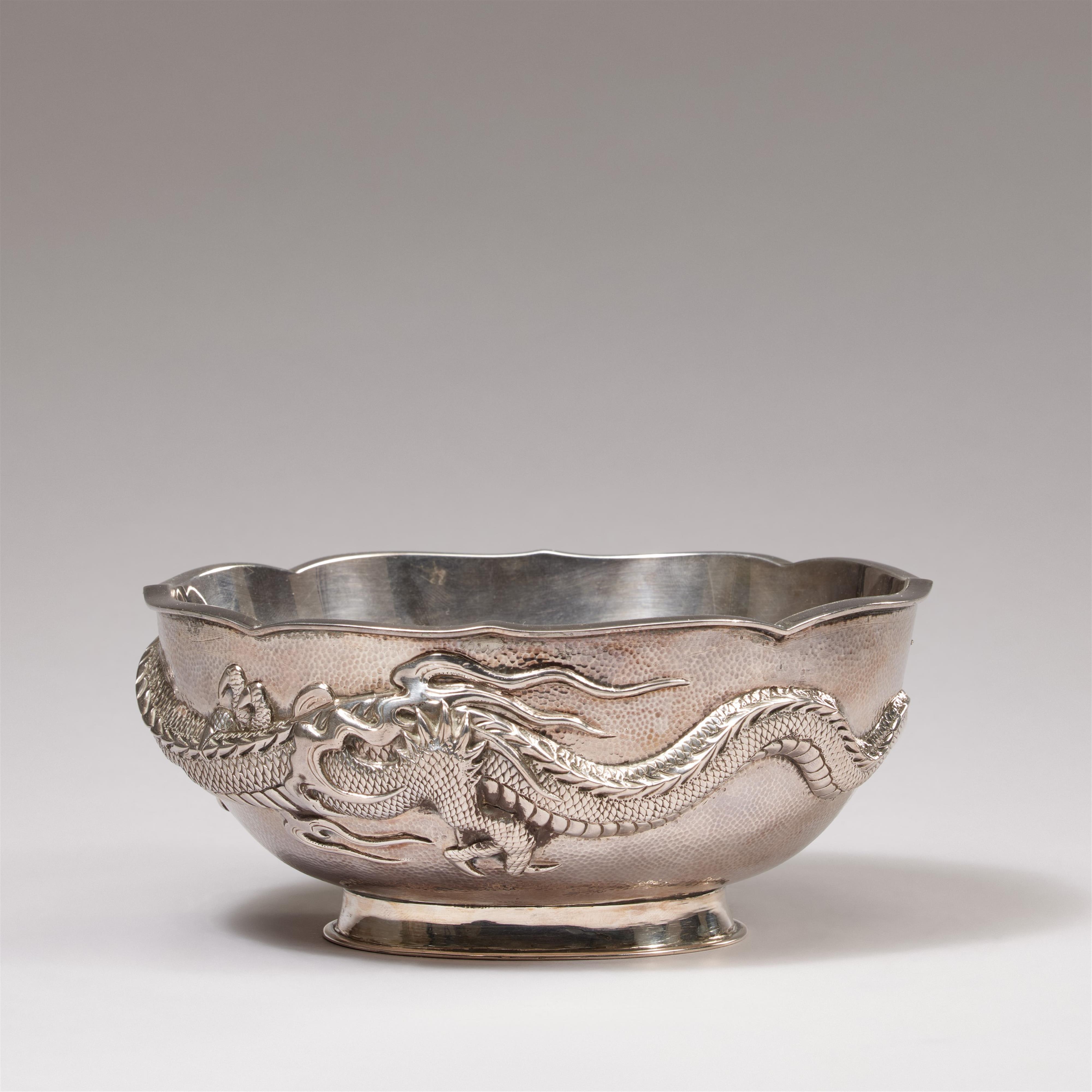 A silver double-walled bowl. Meiji period - image-2