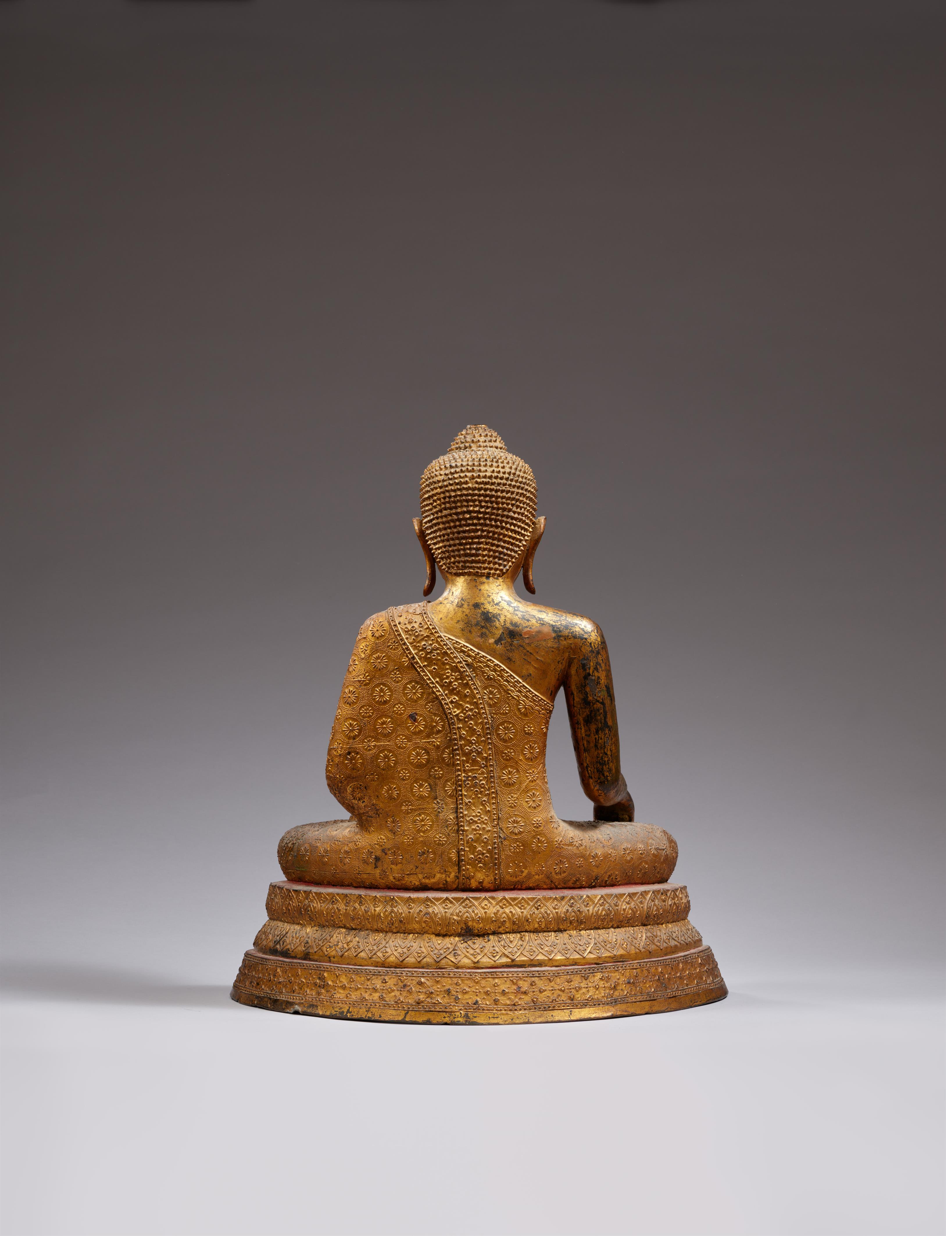 A Ratanakosin gilt-lacquered bronze Buddha Shakyamuni. Thailand. 19th century - image-2