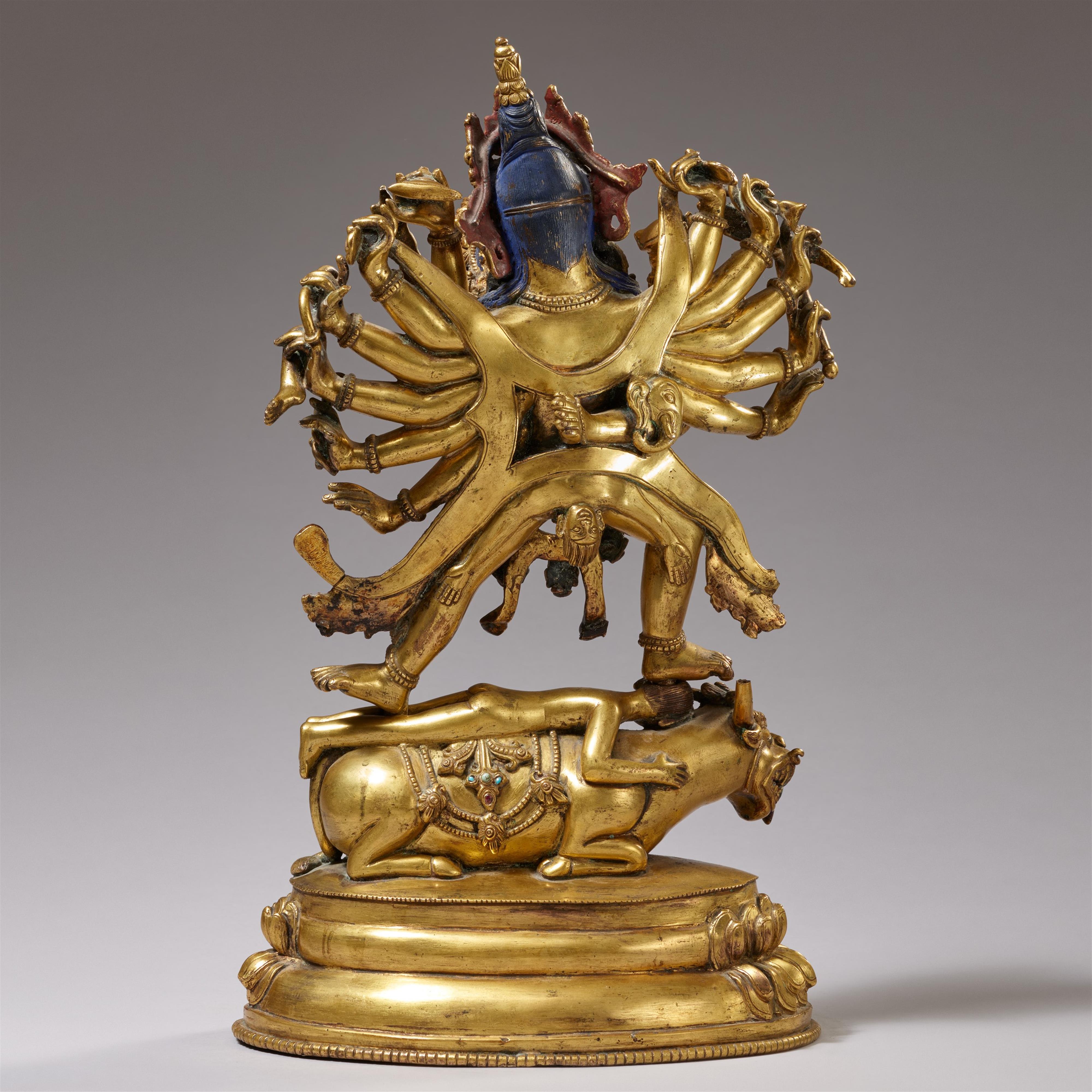 A Tibetan fire-gilt bronze figure of Chakrasamvara and Vajravarahi in yab-yum. 18th/19th century - image-2