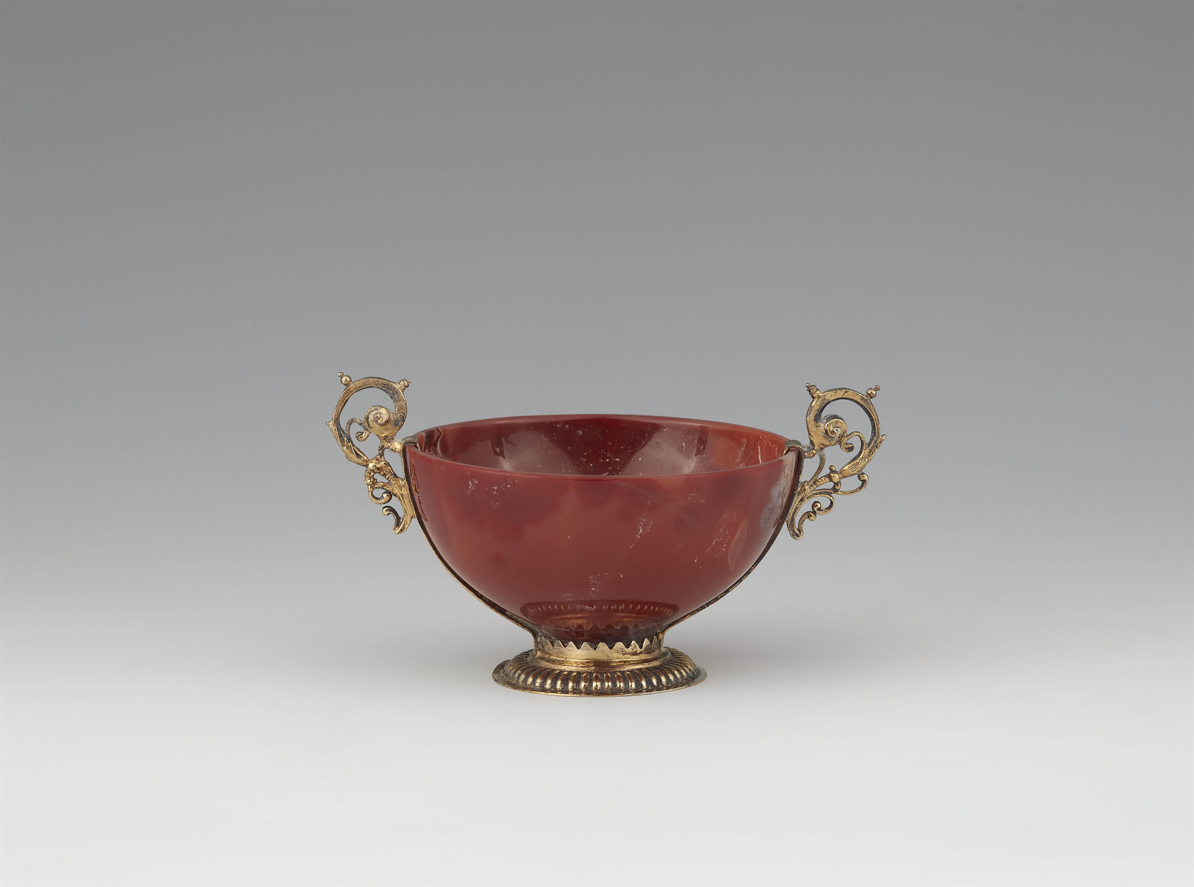An Augsburg silver-mounted agate bowl - image-1