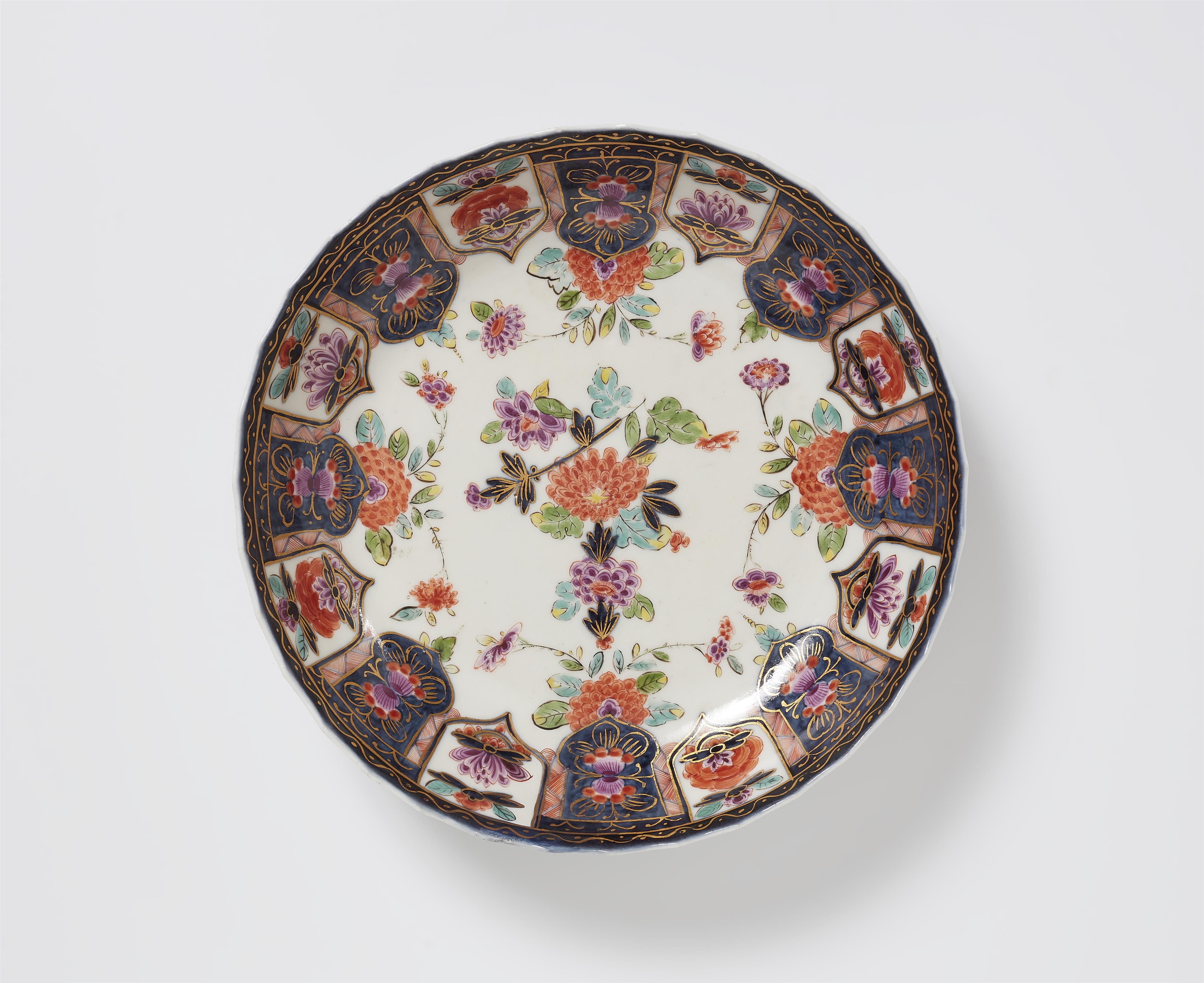 A Meissen porcelain dish with lambrequin decor - image-1