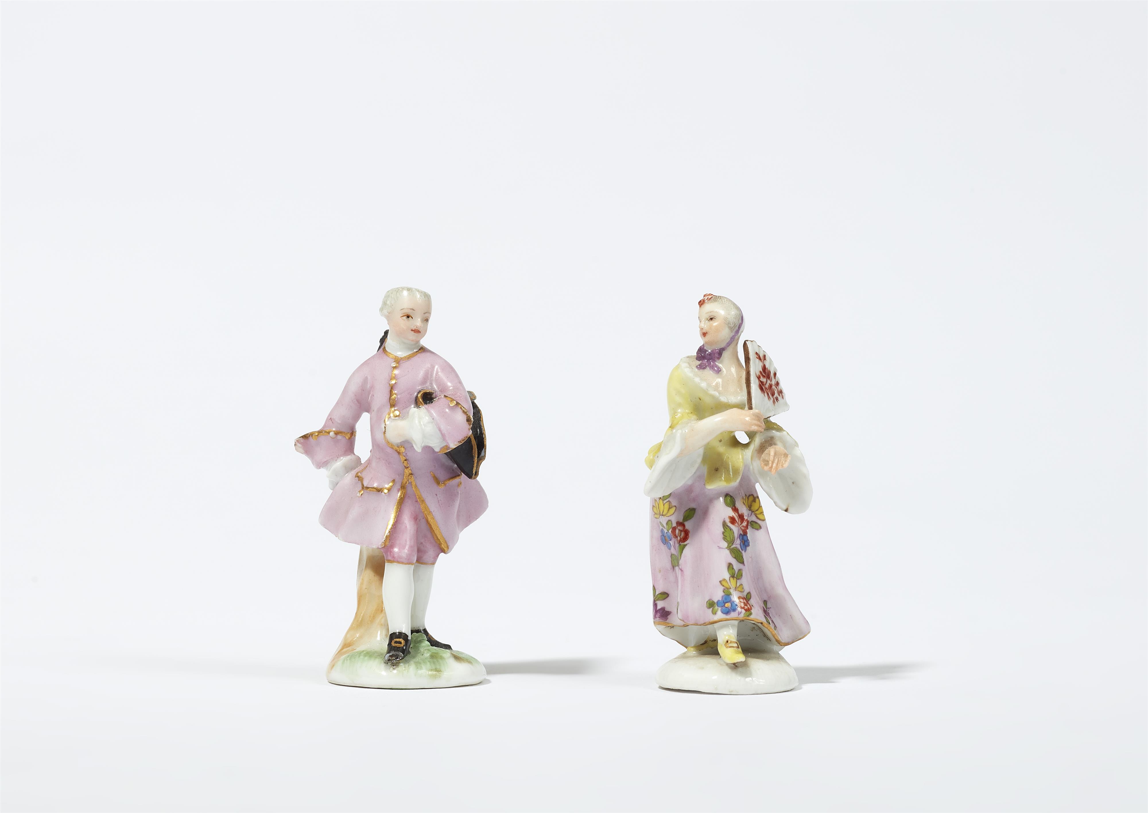 Two miniature Meissen porcelain figures of an elegant couple - image-1