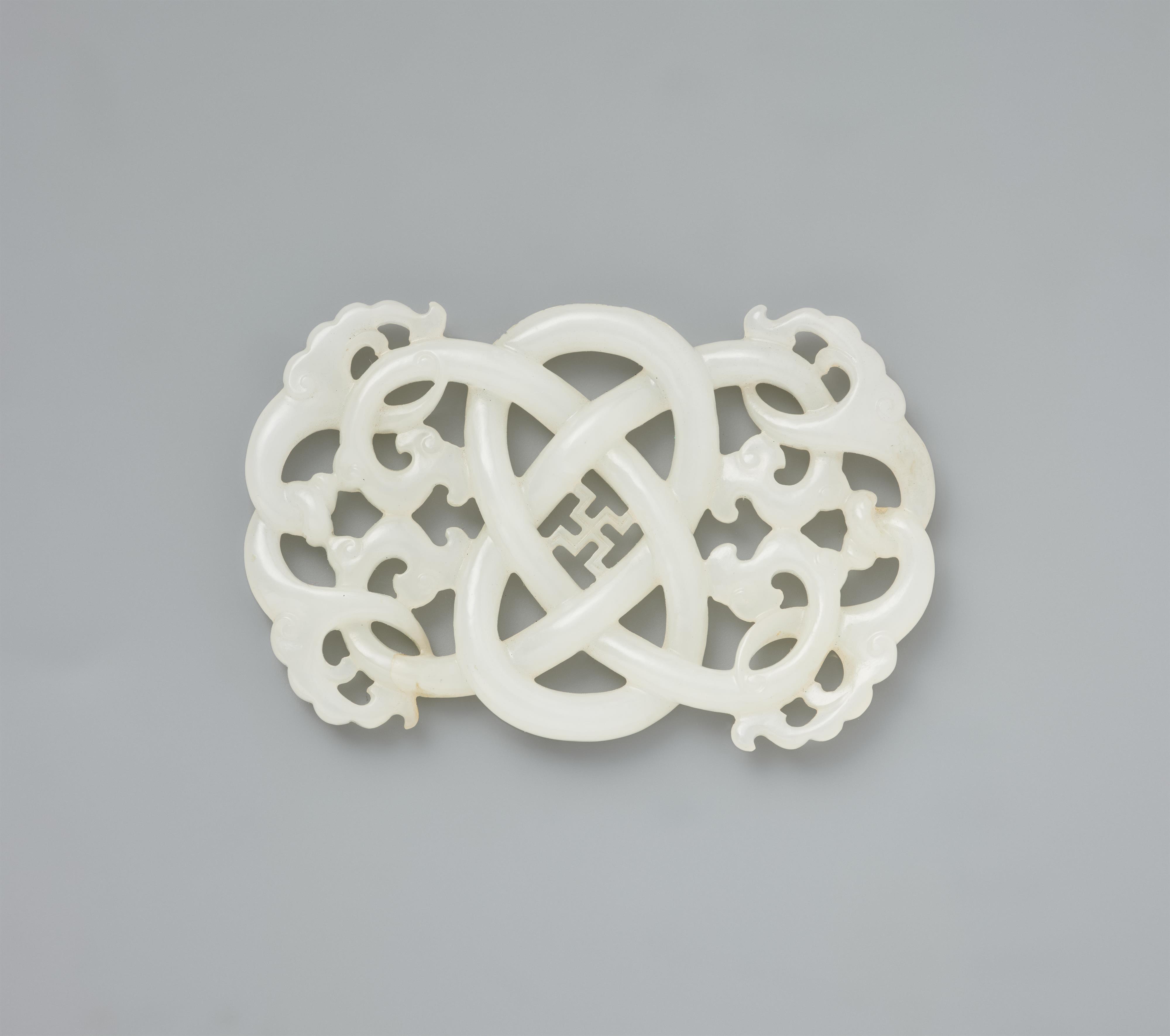 A whitish jade pendant. 18th/19th century - image-2