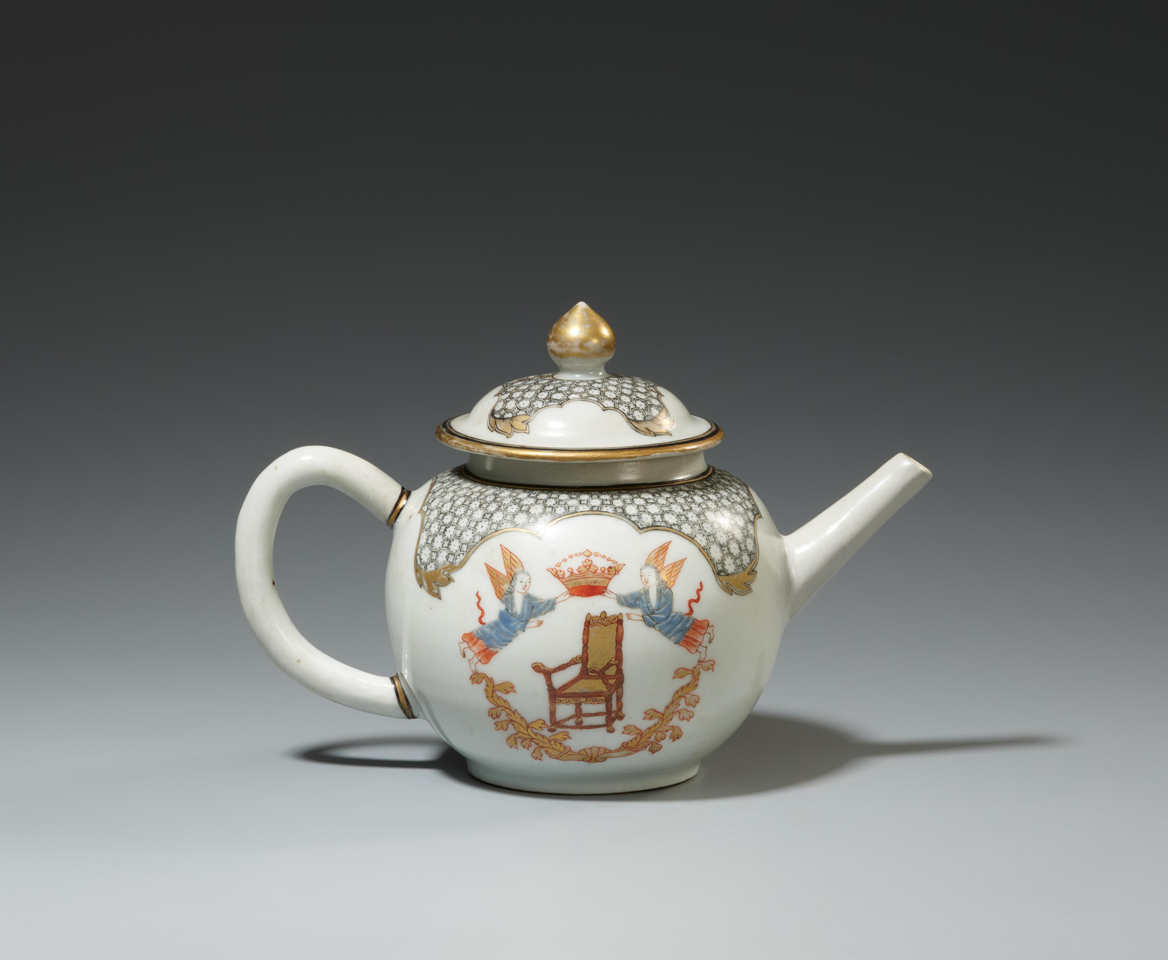 A Chine de Commande teapot. Qianlong period, around 1750/60 - image-2