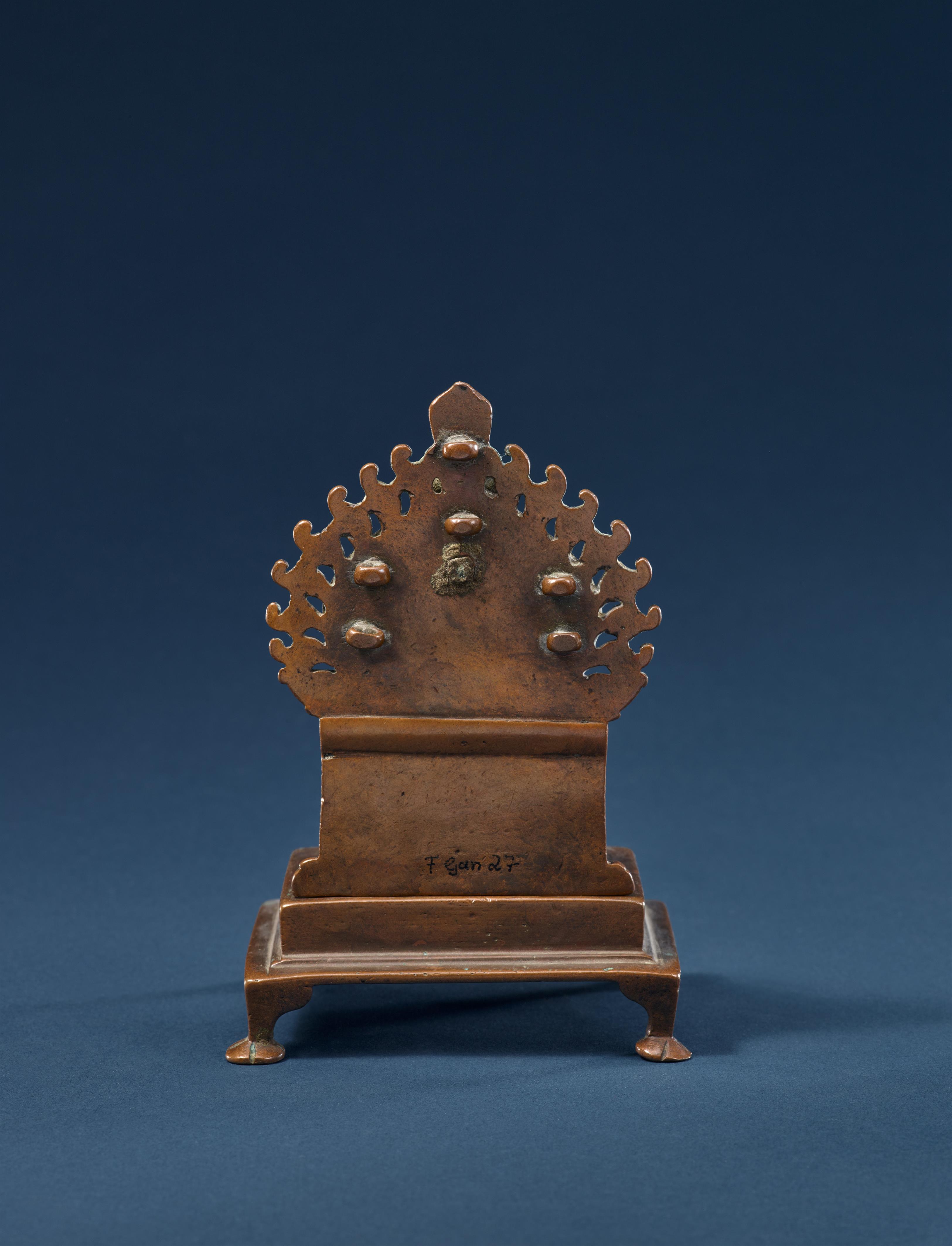 A Maharashtra copper alloy altar of Ganesha. Central India. 18th century - image-2