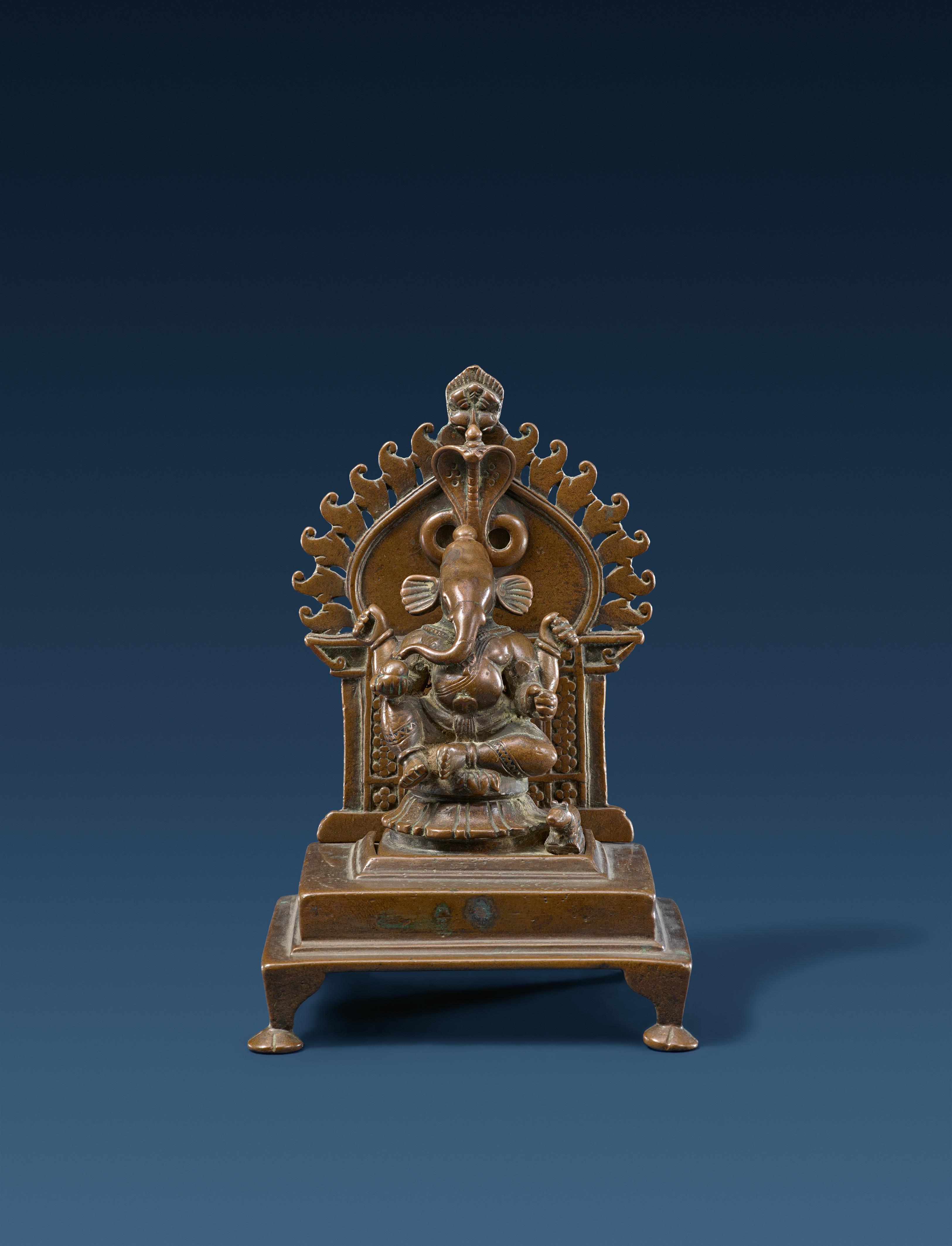 A Maharashtra copper alloy altar of Ganesha. Central India. 18th century - image-1