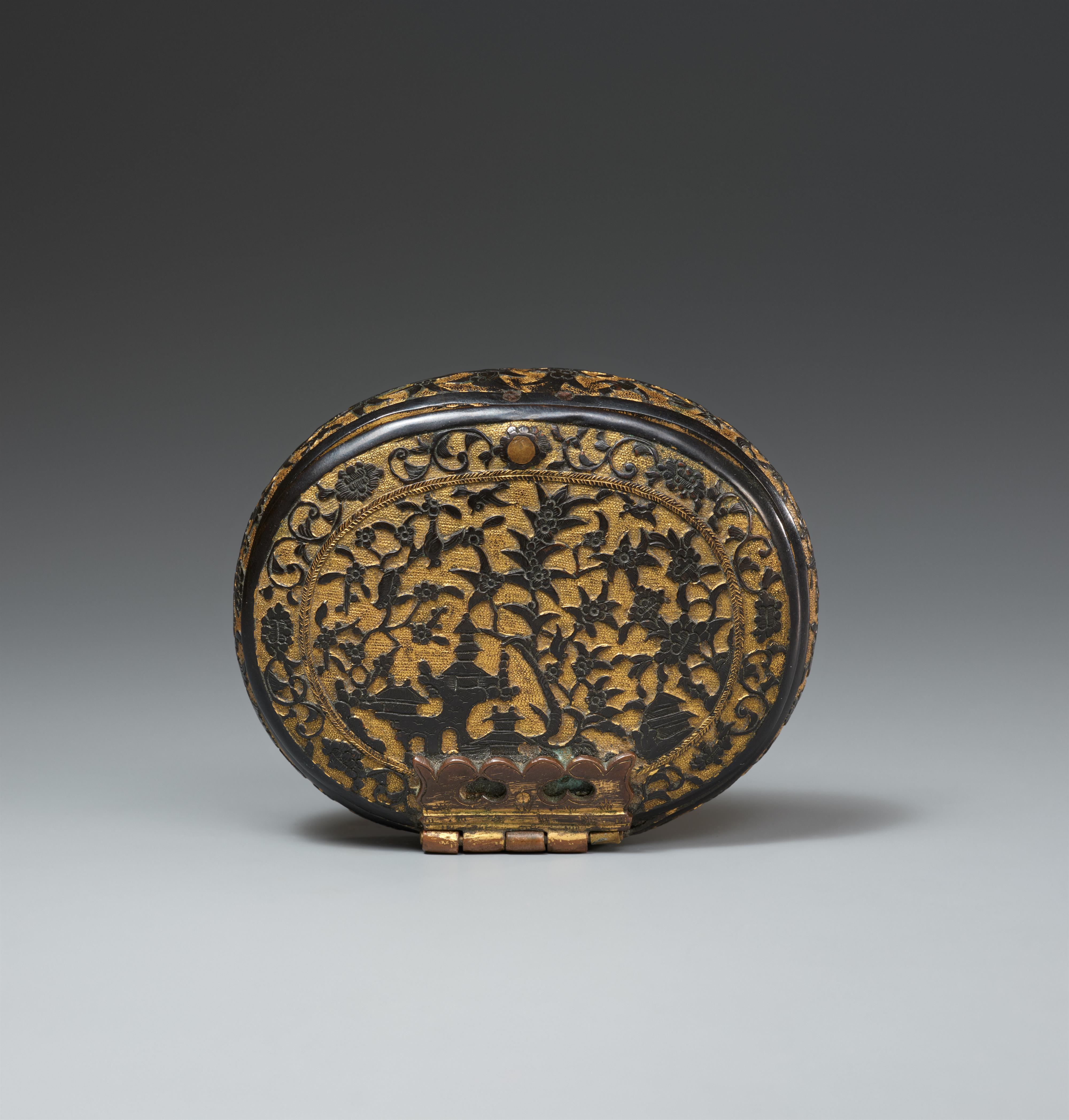 A Sawasa shakudō and gilded tobacco box.18th century - image-2