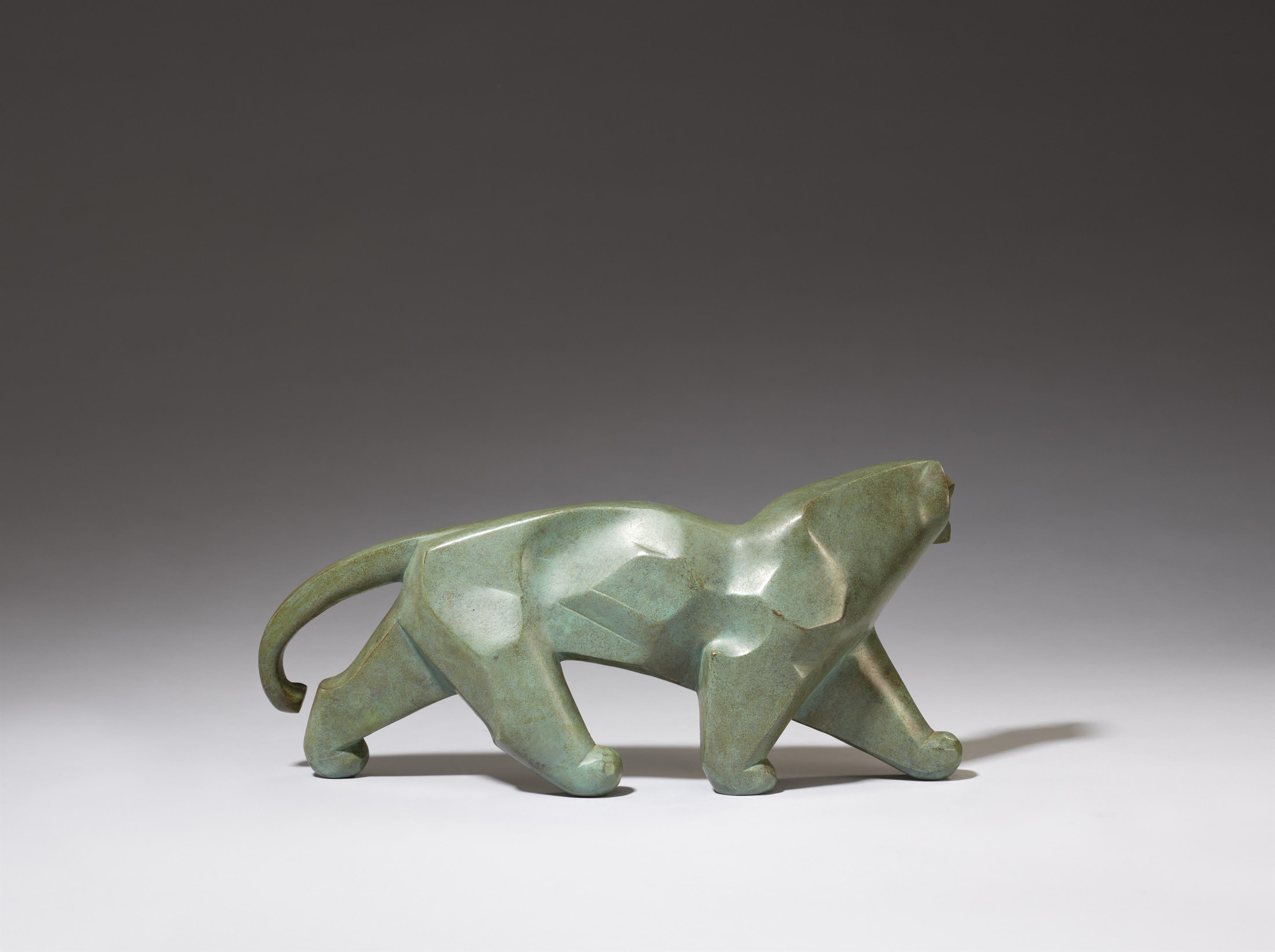 A modernist bronze figure of a tiger. Late 20th century - image-2