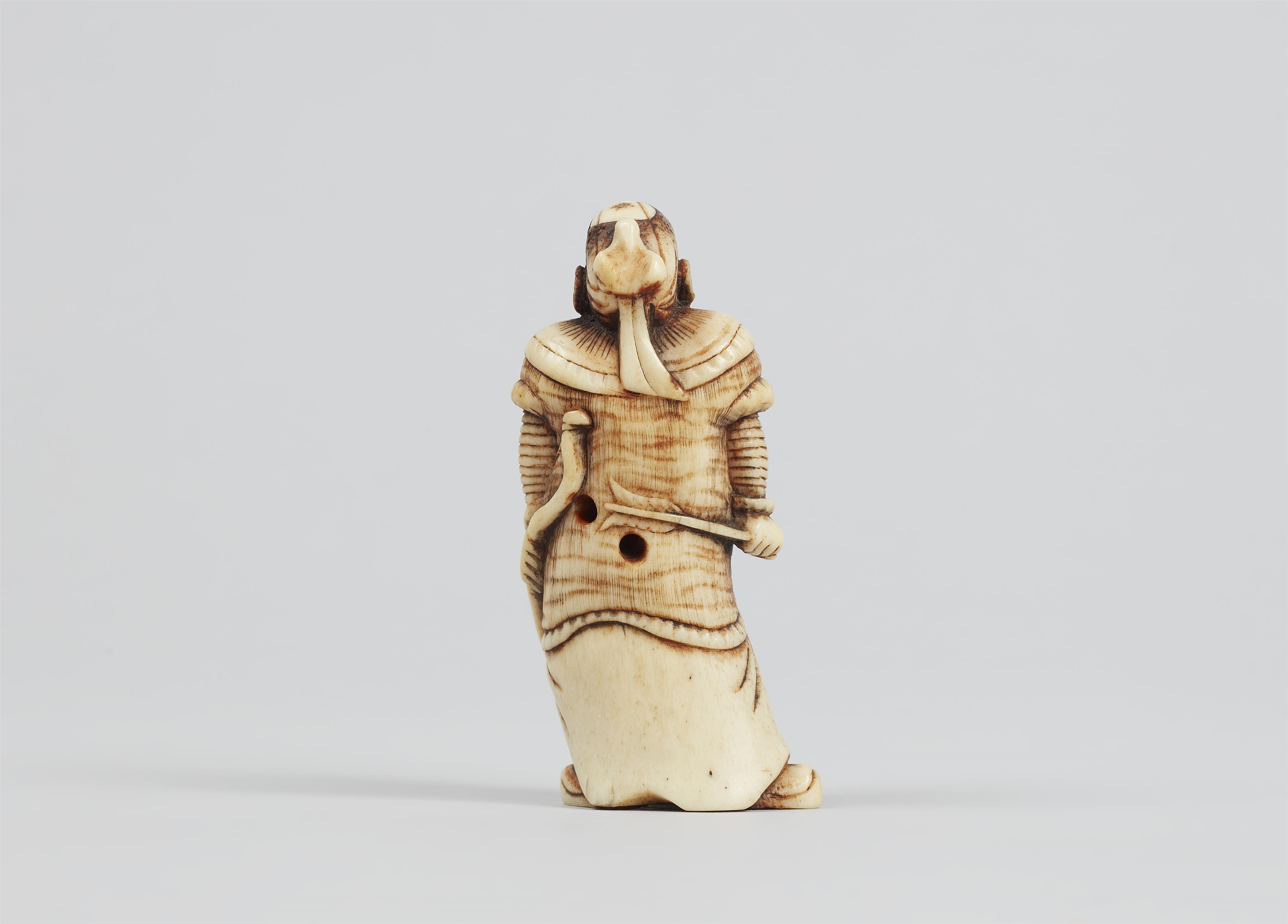 A bone netsuke of a Chinese warrior. 19th century - image-5