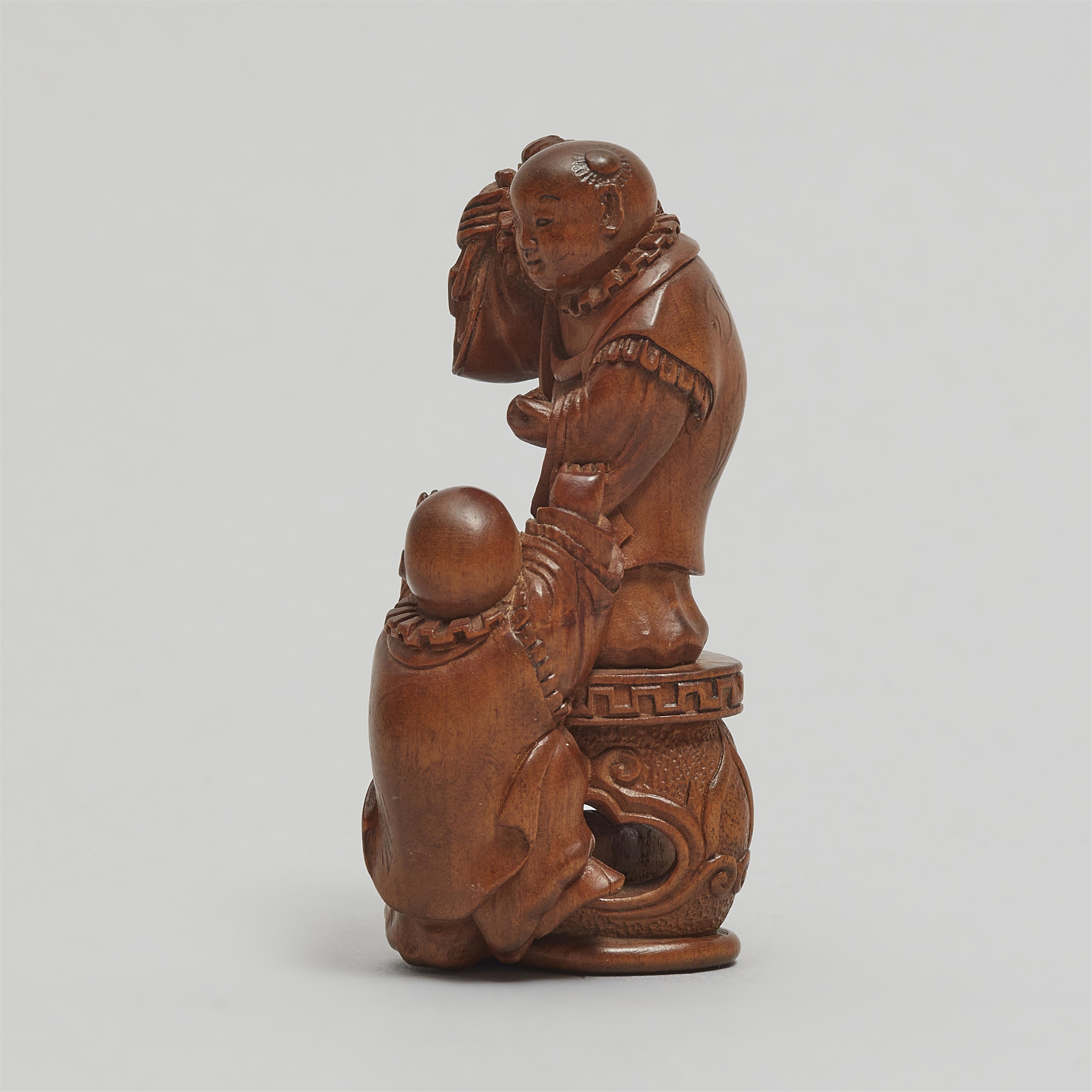 A light boxwood netsuke of two karako. Second half 19th century - image-4