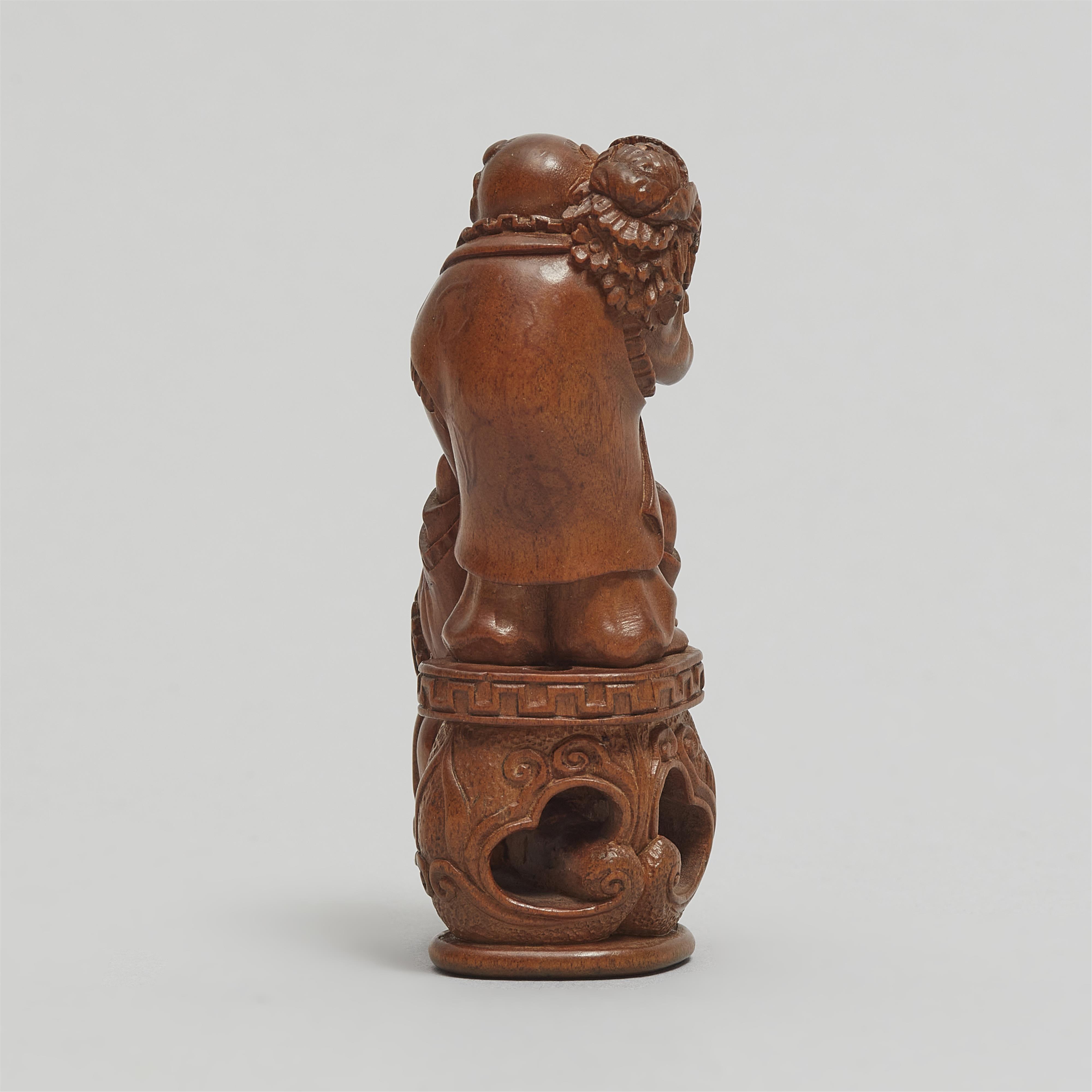 A light boxwood netsuke of two karako. Second half 19th century - image-5