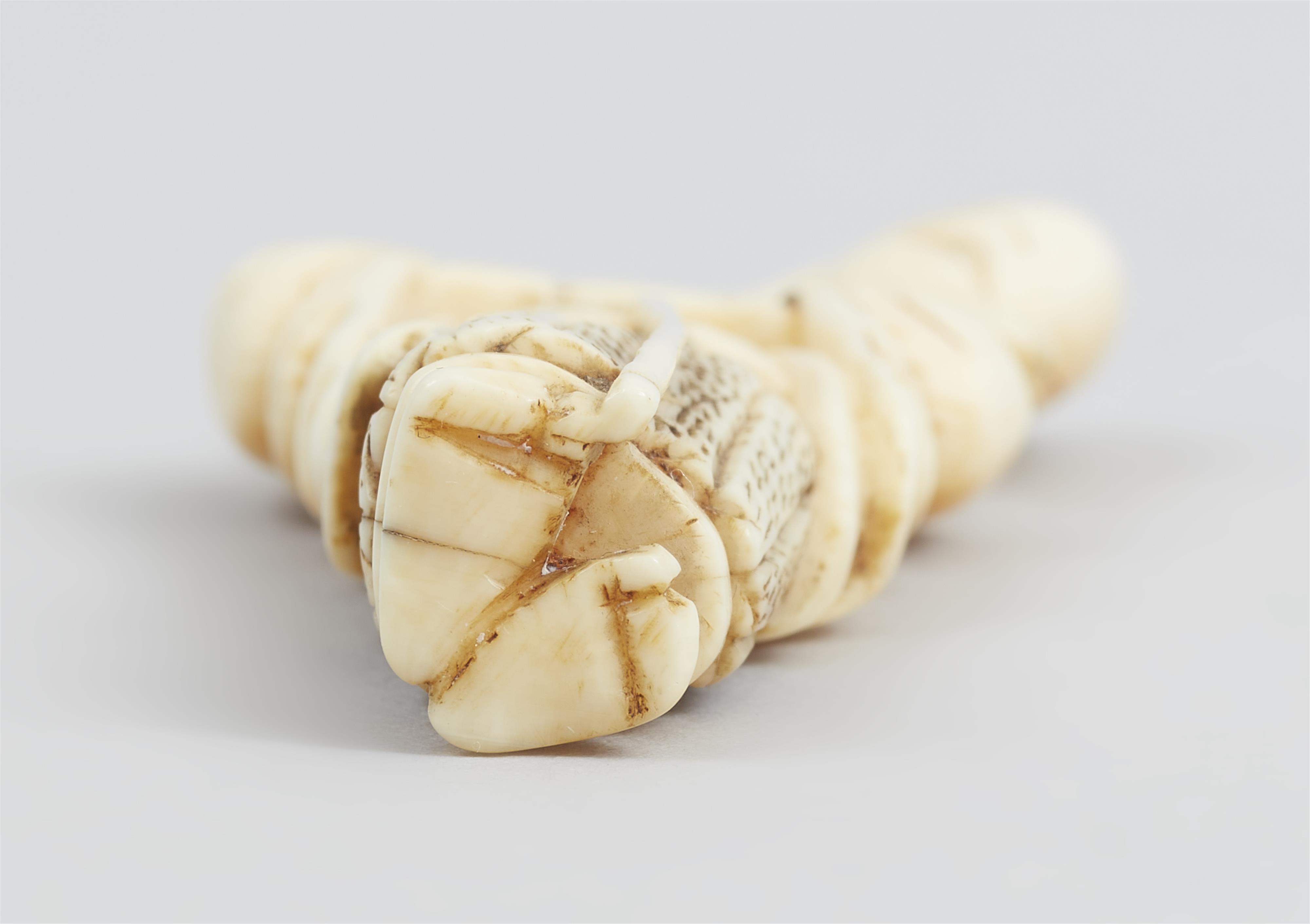 An ivory netsuke of a fox disguised as Hakusōzu. Early 19th century - image-6