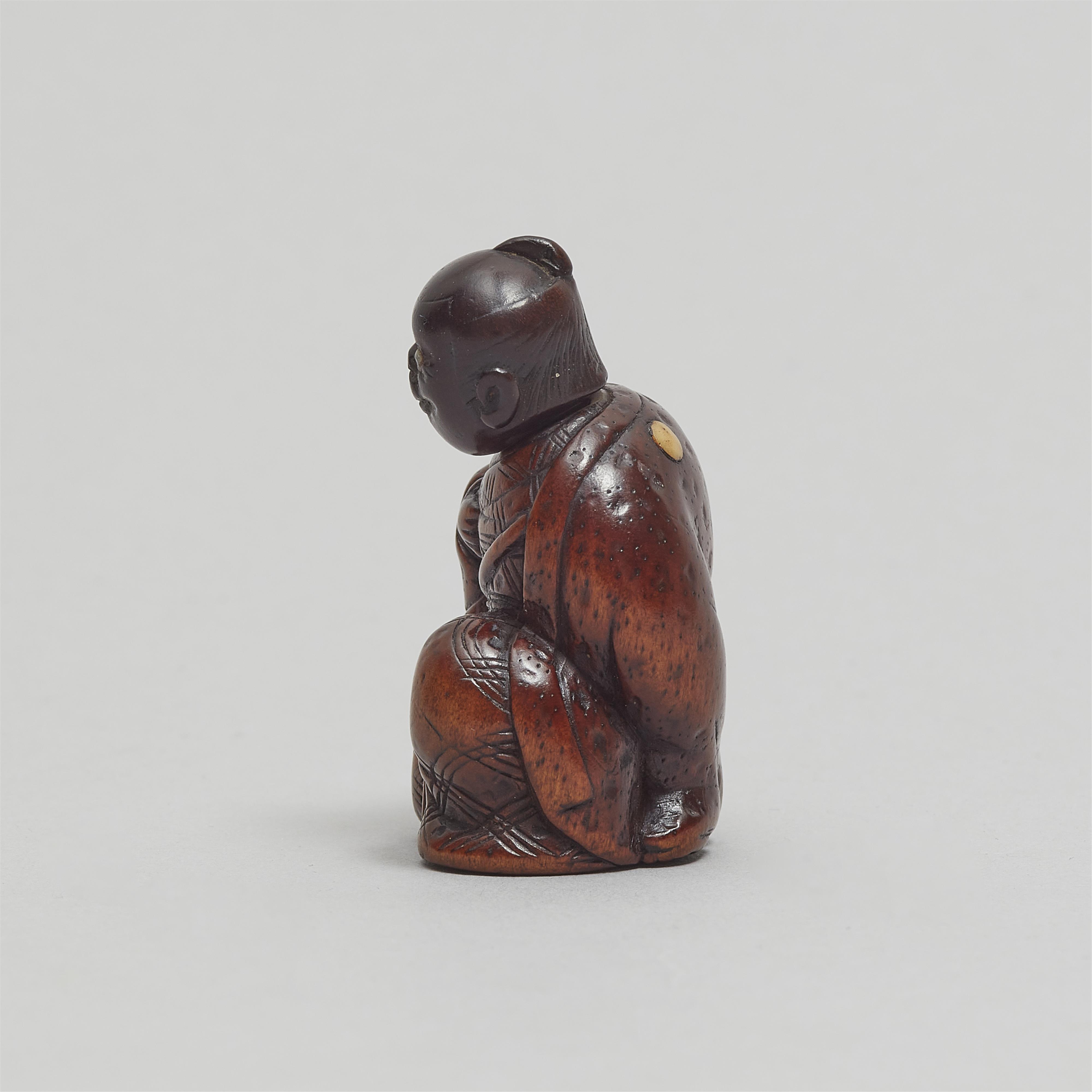 A boxwood netsuke of a nodder. 19th century - image-4