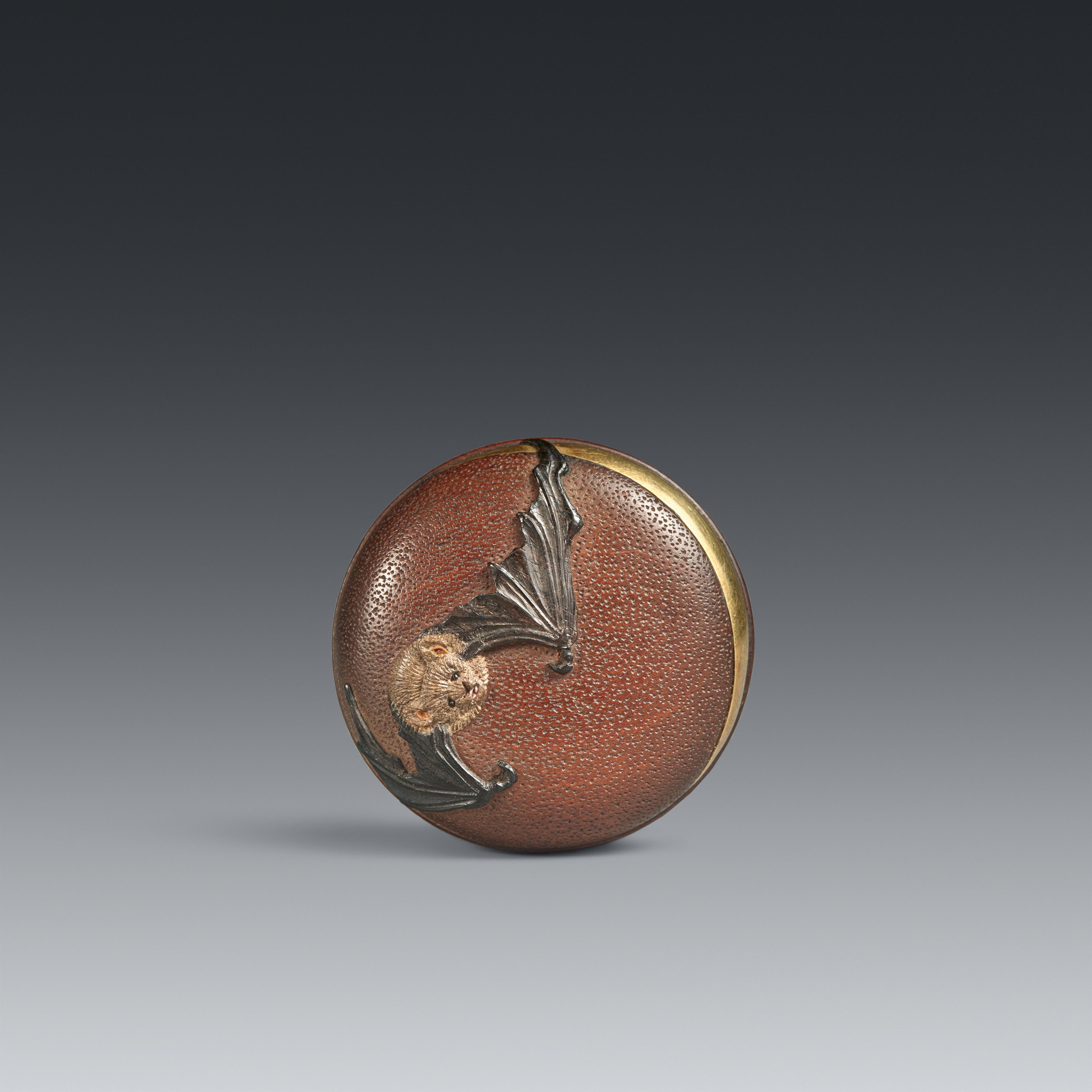 A small inlaid wood manjū netsuke. Tokyo. Late 19th century - image-1