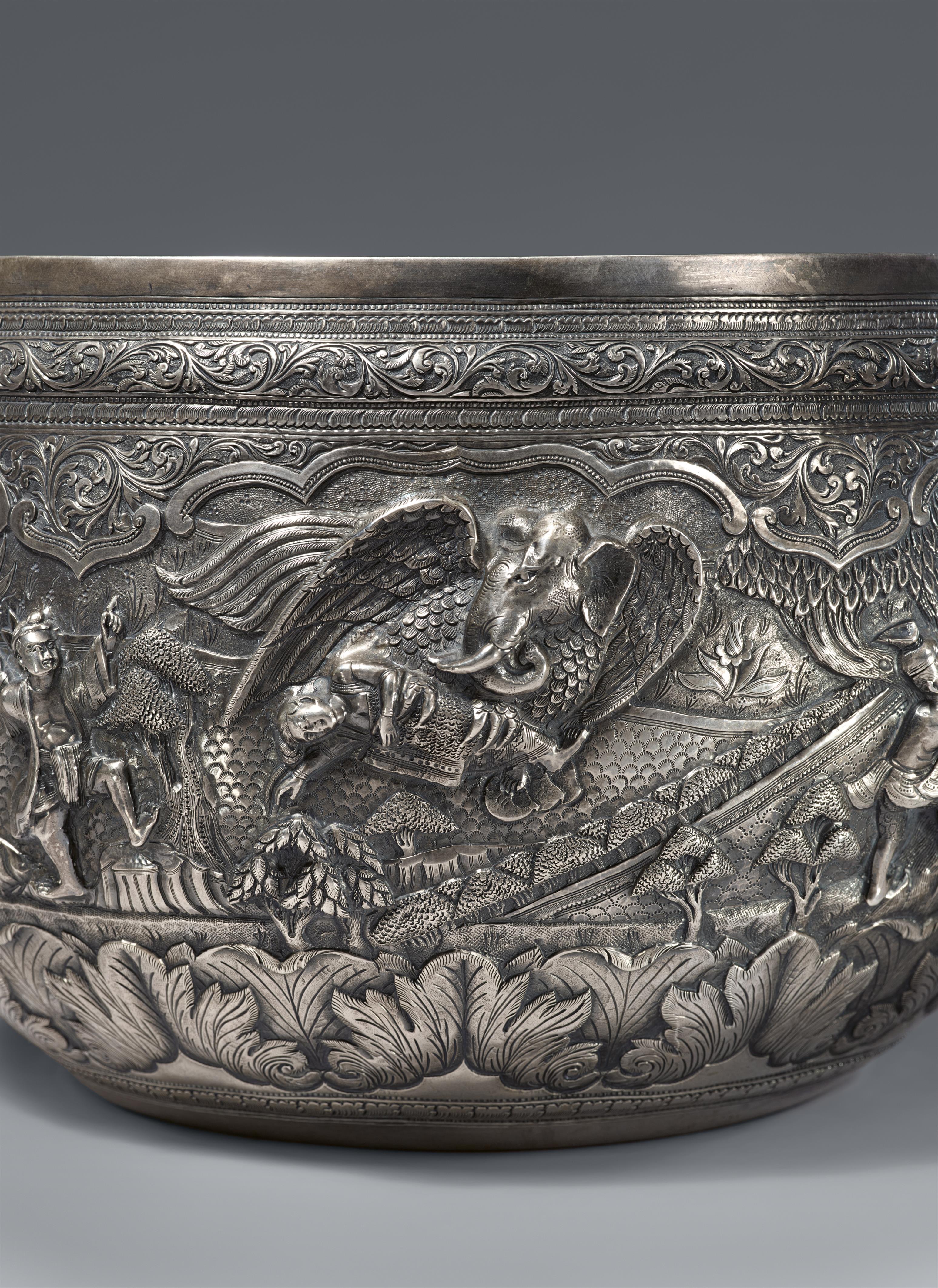 A large Burmese silver bowl. Early 20th century - image-3