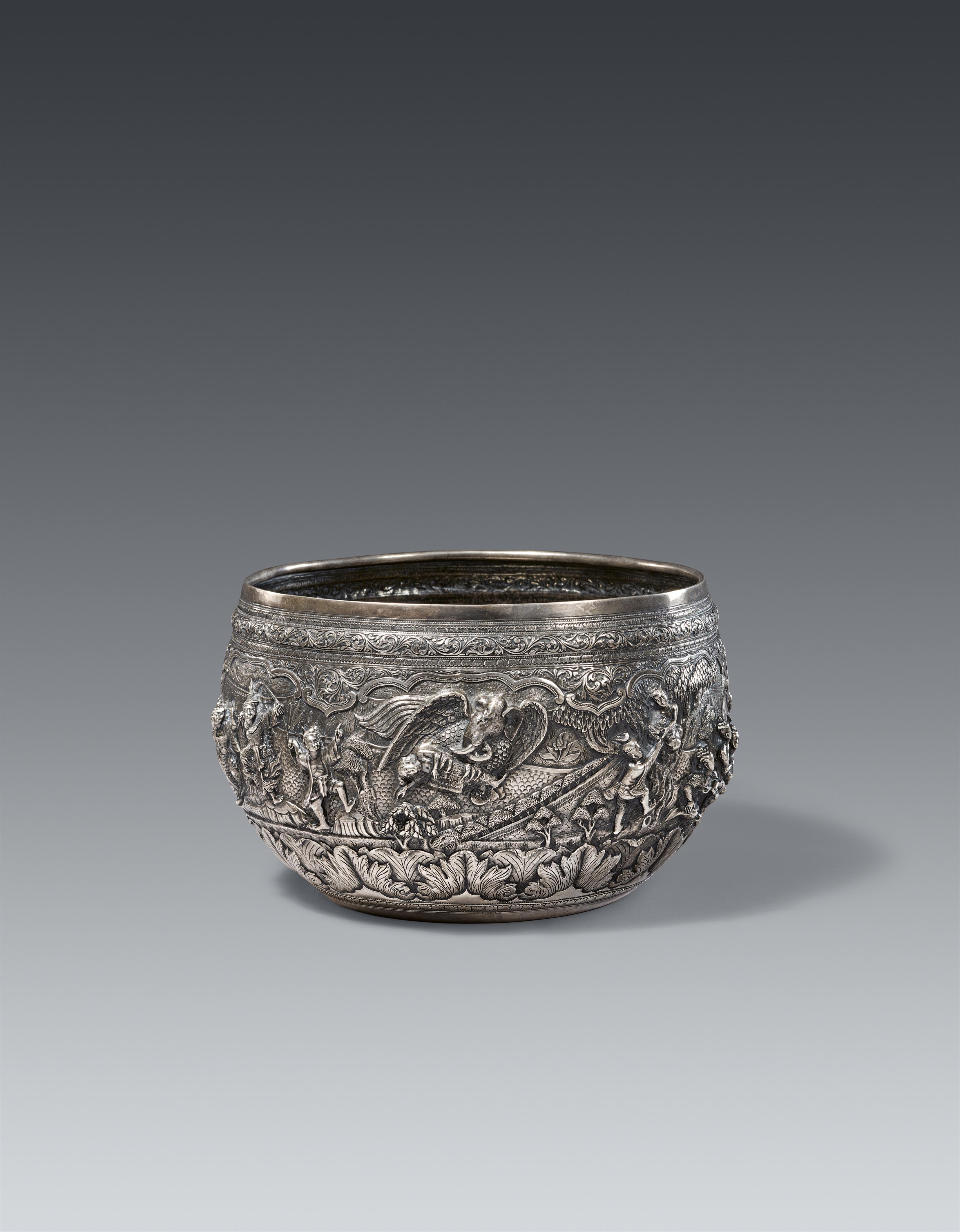 A large Burmese silver bowl. Early 20th century - image-1