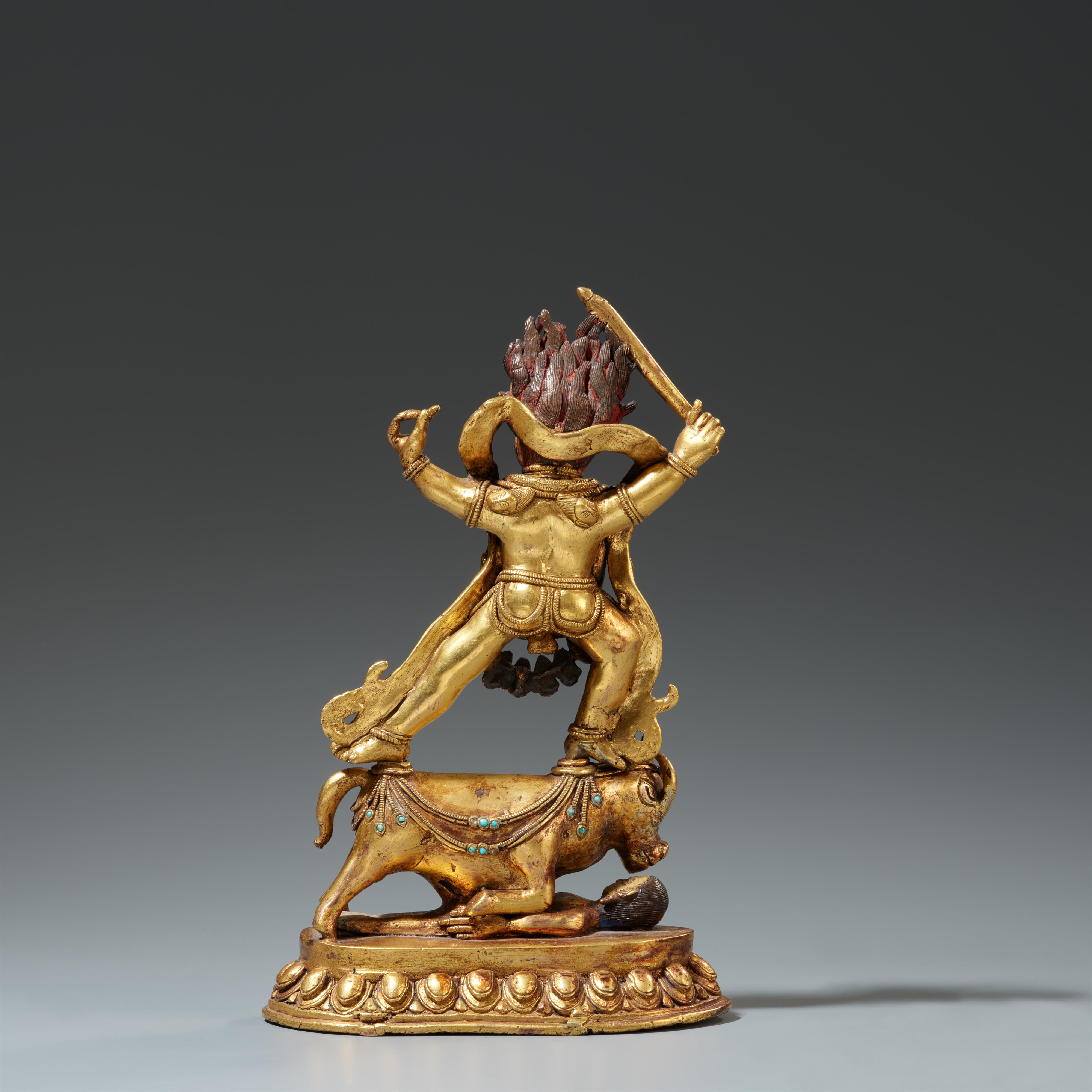A Sino-tibetan gilt bronze figure of Yama Dharmaraja. 18th/19th century - image-2