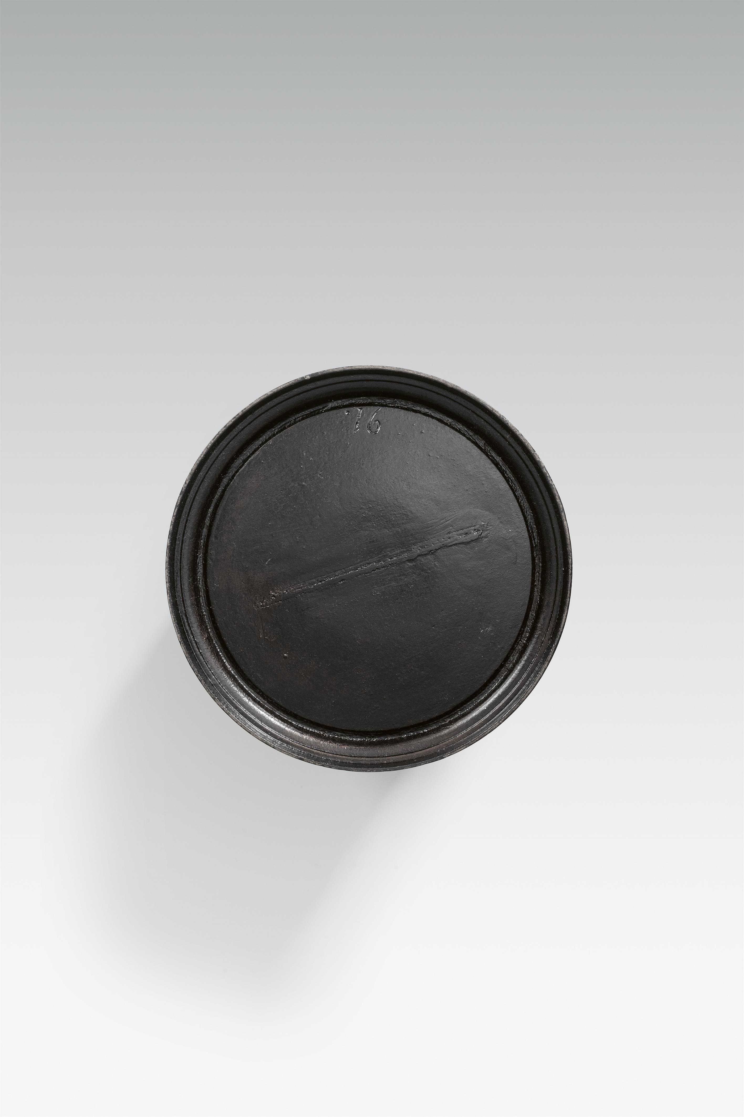 A rare cast iron tobacco pot - image-3