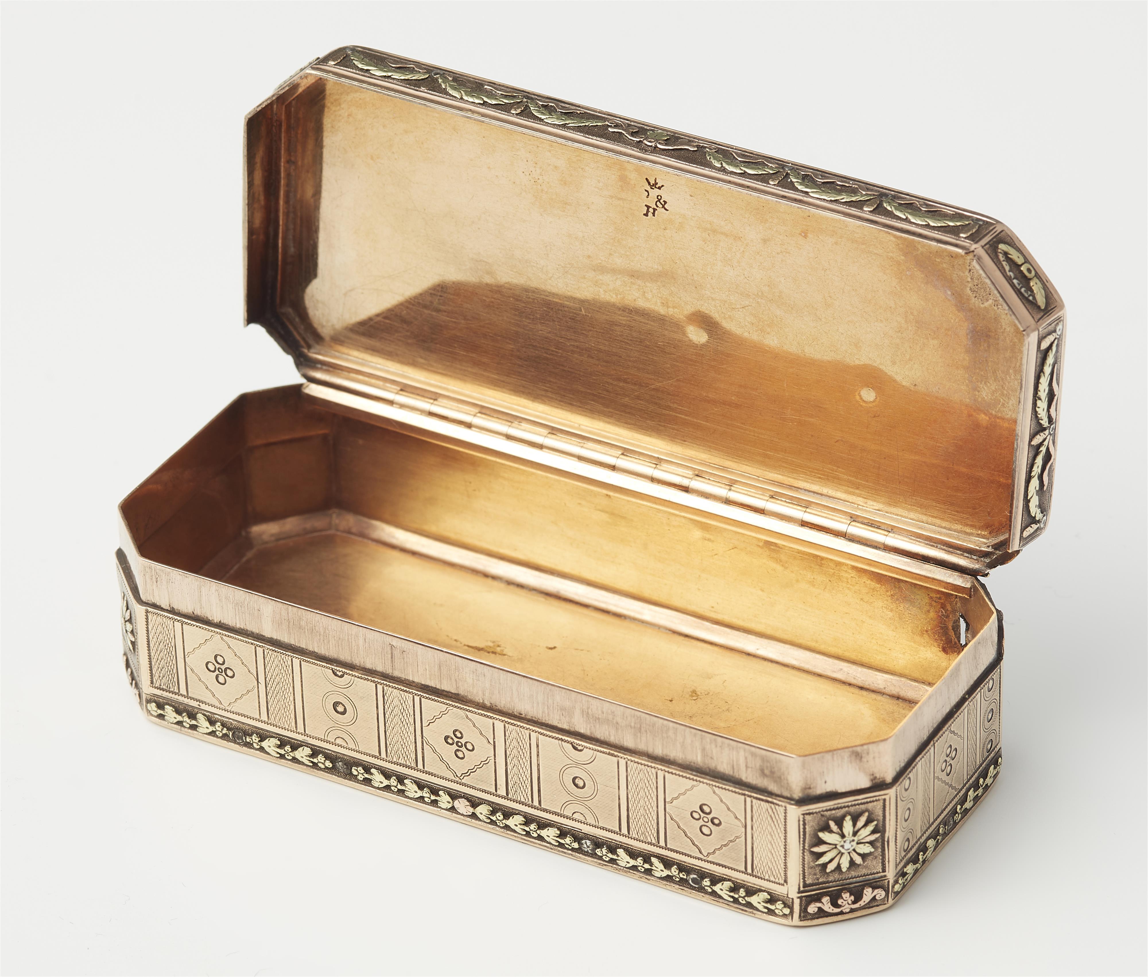 A Swiss 14k three colour gold and guilloché snuff box. - image-2